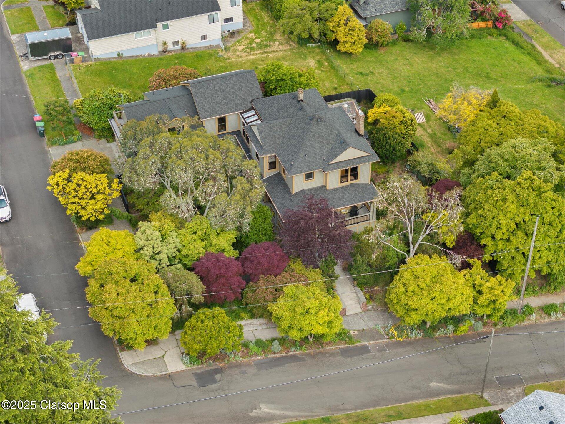 1175 11th Street Property Photo 1