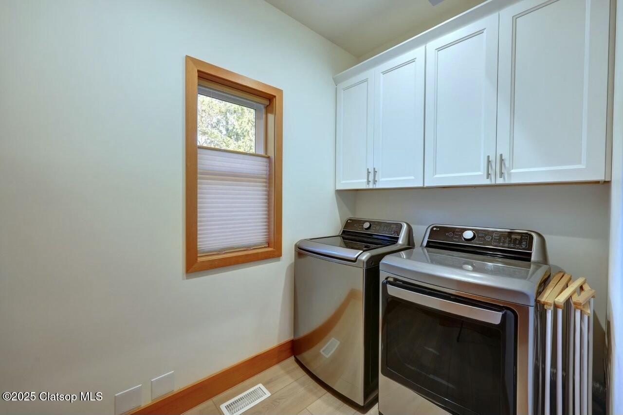 309 W 6th Street Property Photo 18