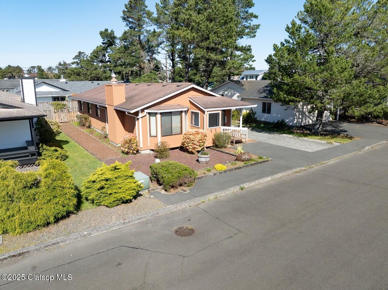 1616 S Edgewood Street Property Photo 3