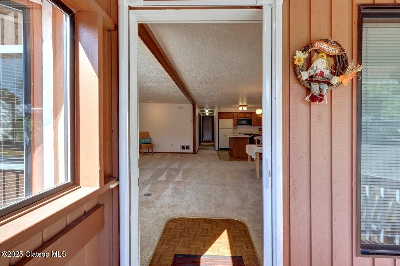 1616 S Edgewood Street Property Photo 7