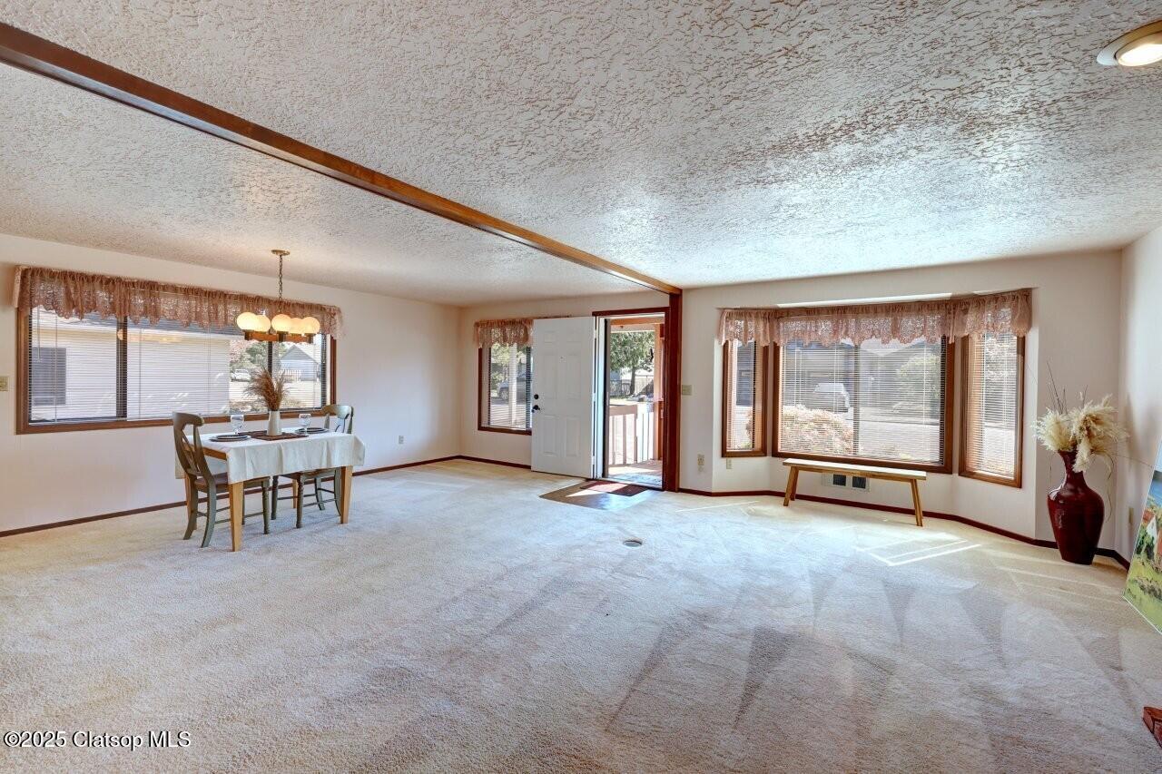 1616 S Edgewood Street Property Photo 12