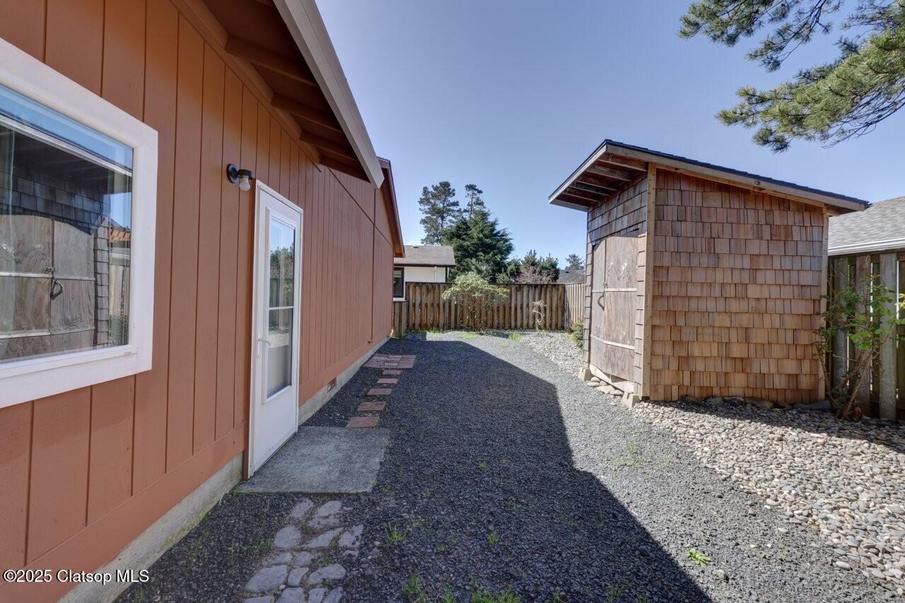 1616 S Edgewood Street Property Photo 40