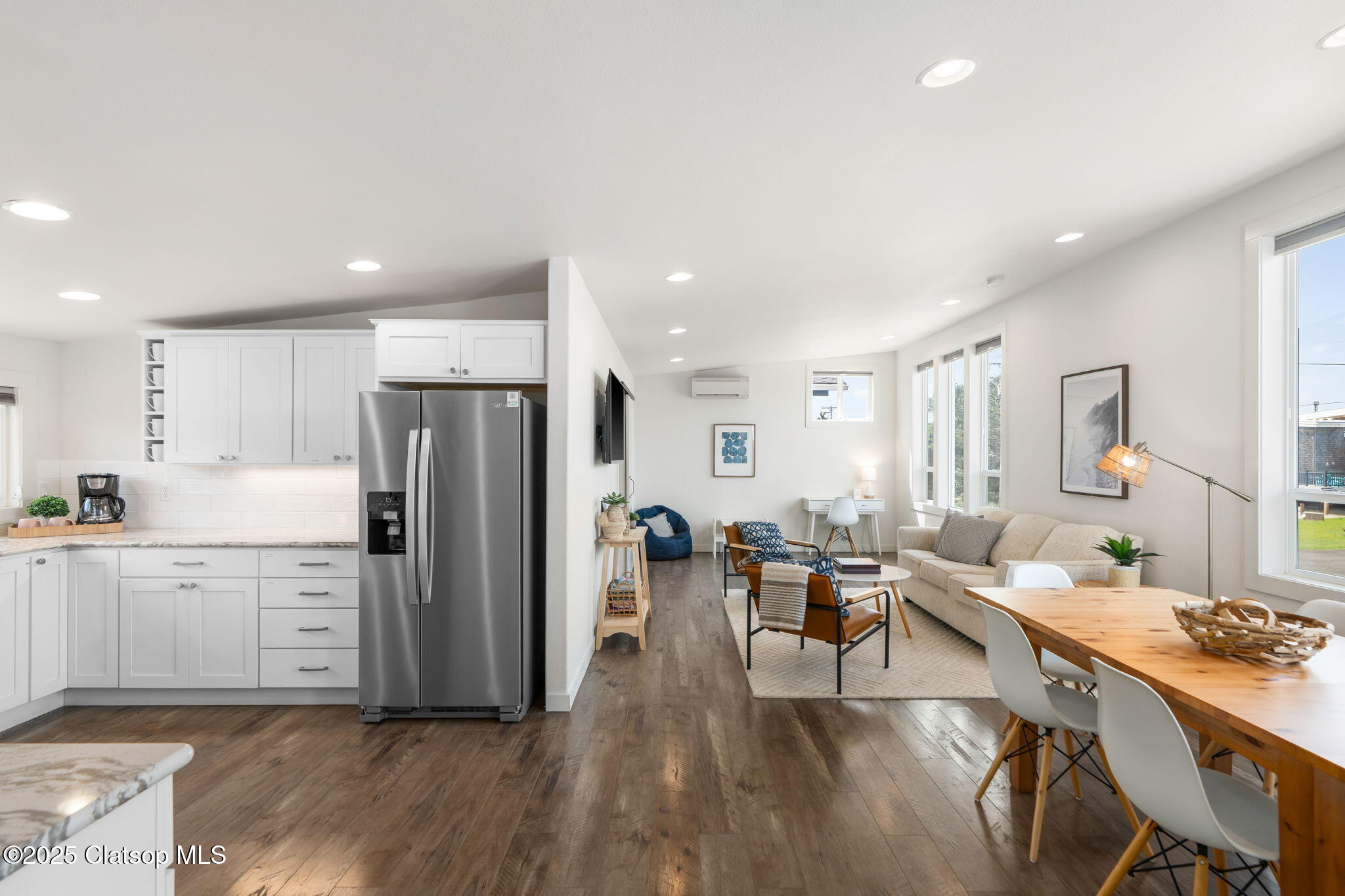 26105 Beach Drive Property Photo 4