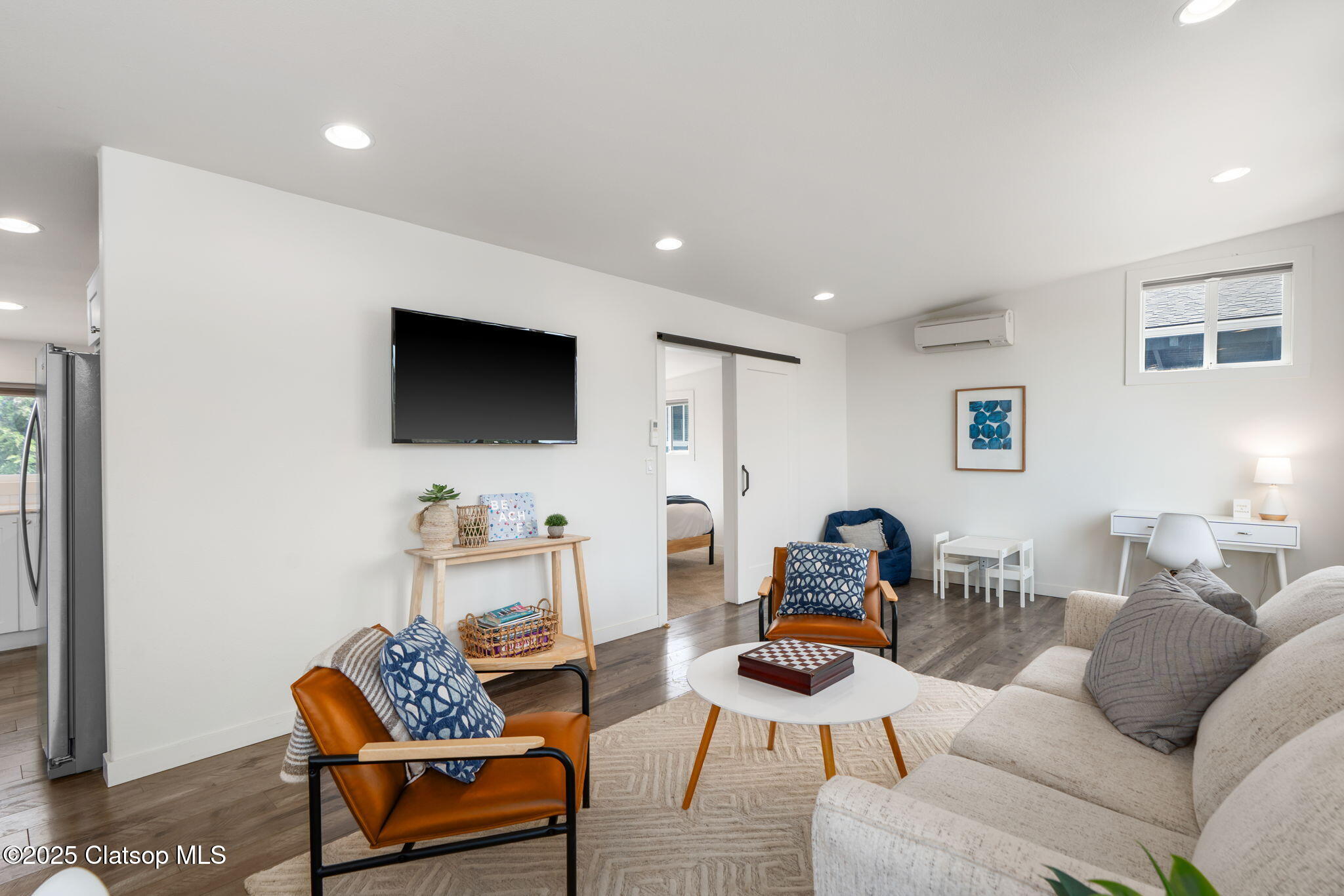 26105 Beach Drive Property Photo 8