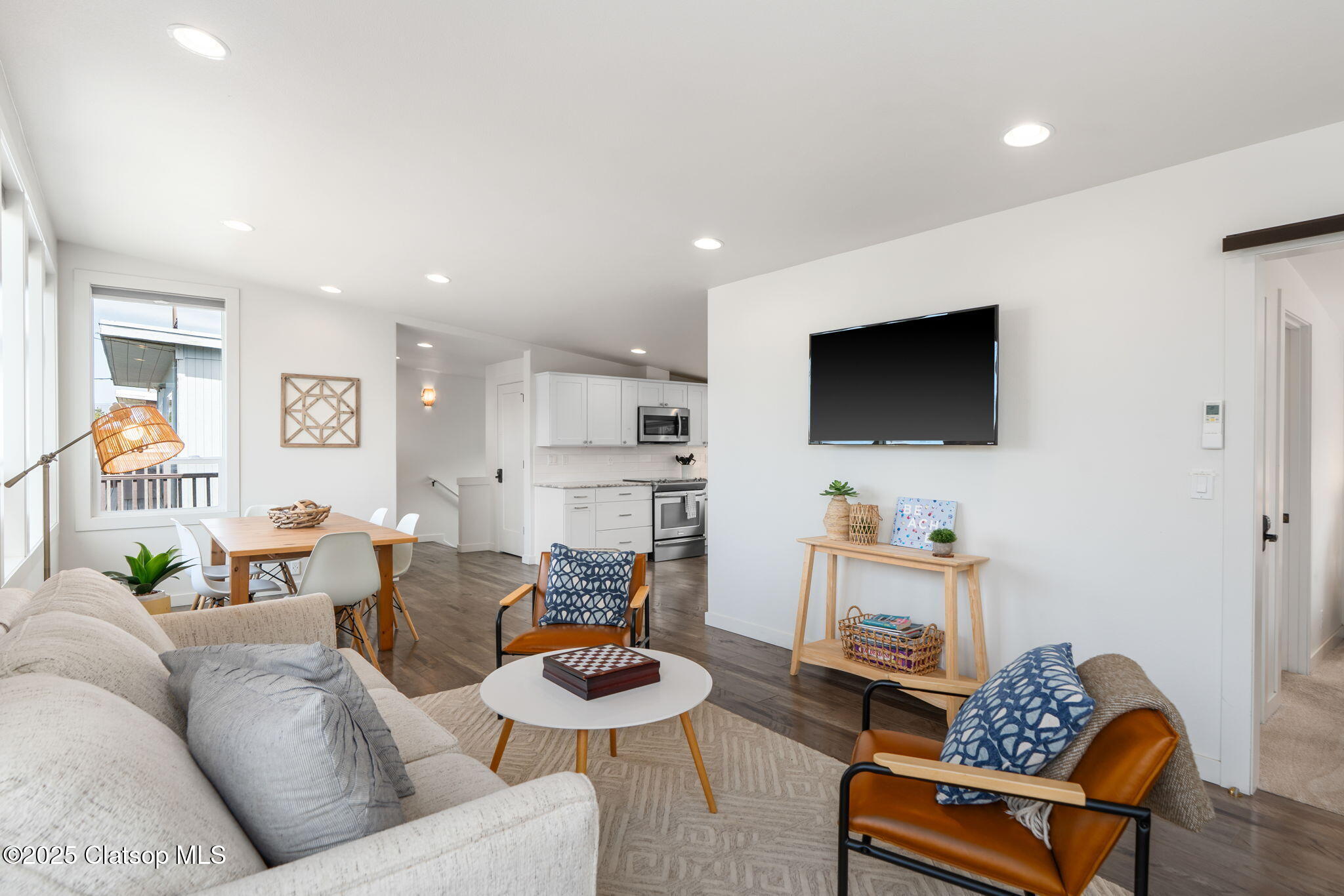 26105 Beach Drive Property Photo 12