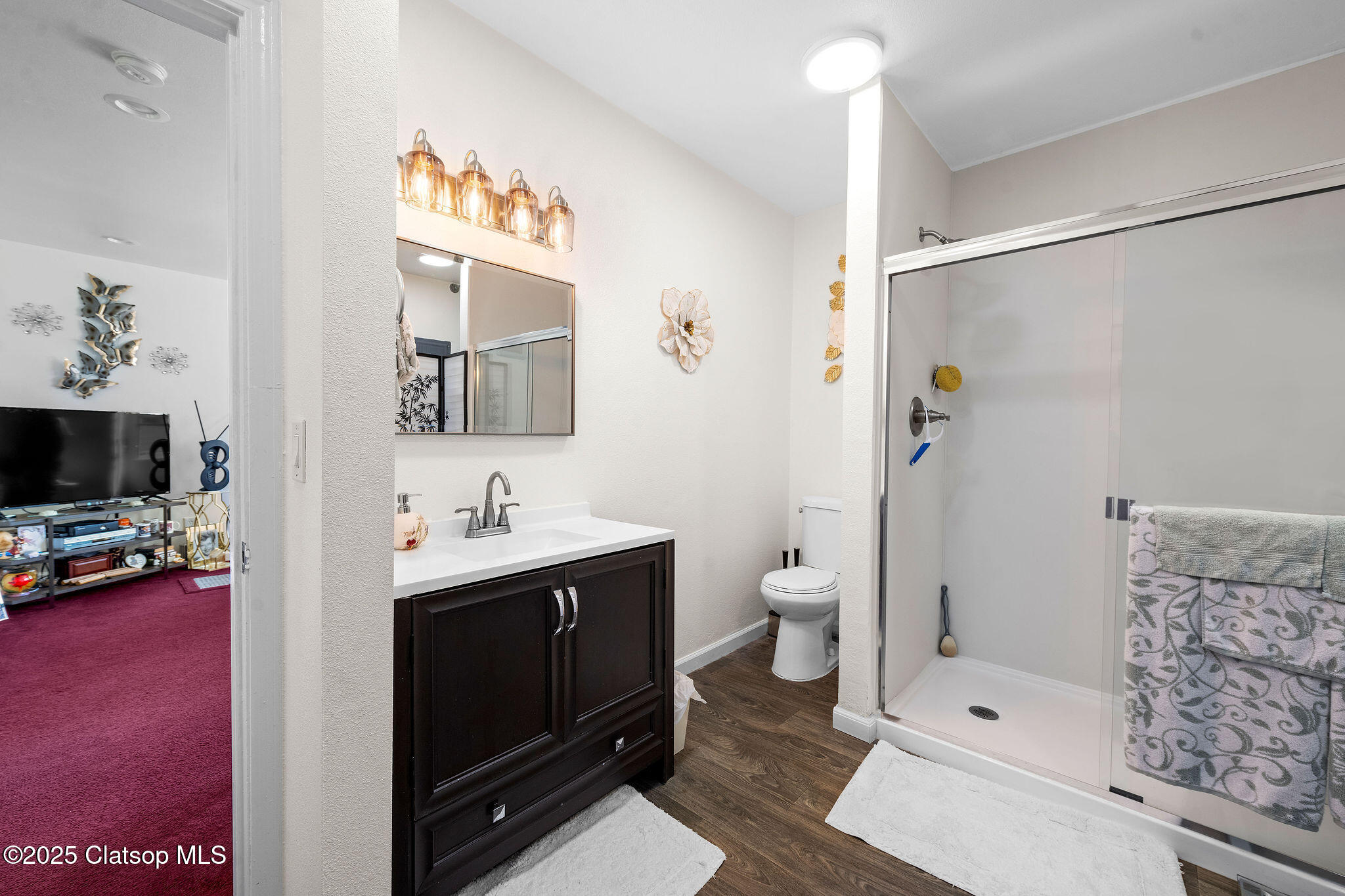 925 Irvine Place Property Photo 14