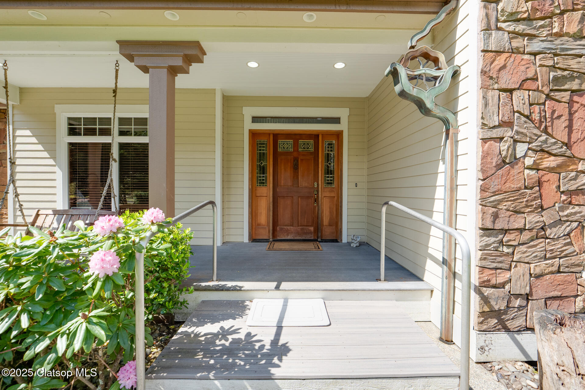 1471 Sw Pine Drive Property Photo 6