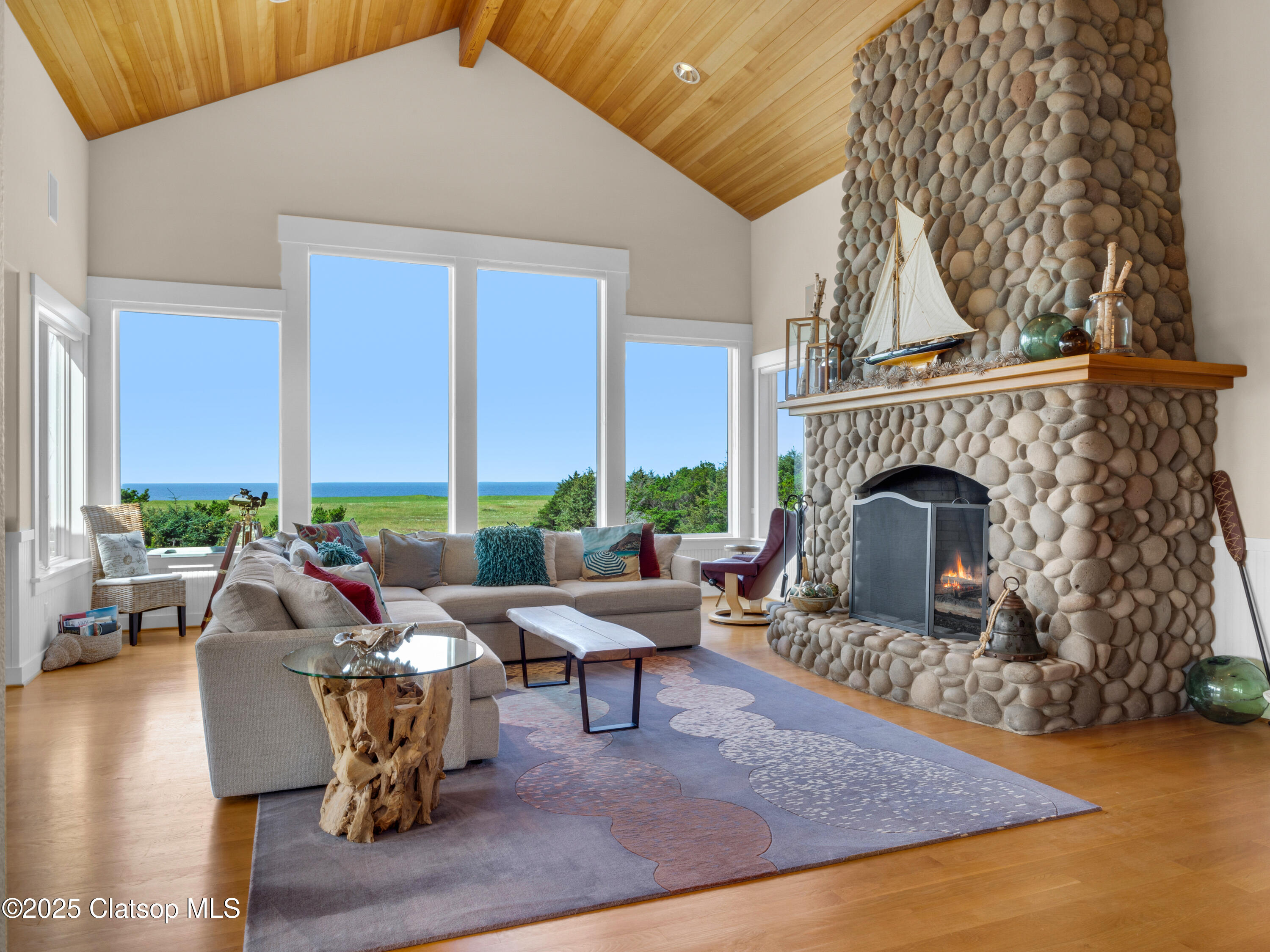 5270 High Ridge Road Property Photo 7