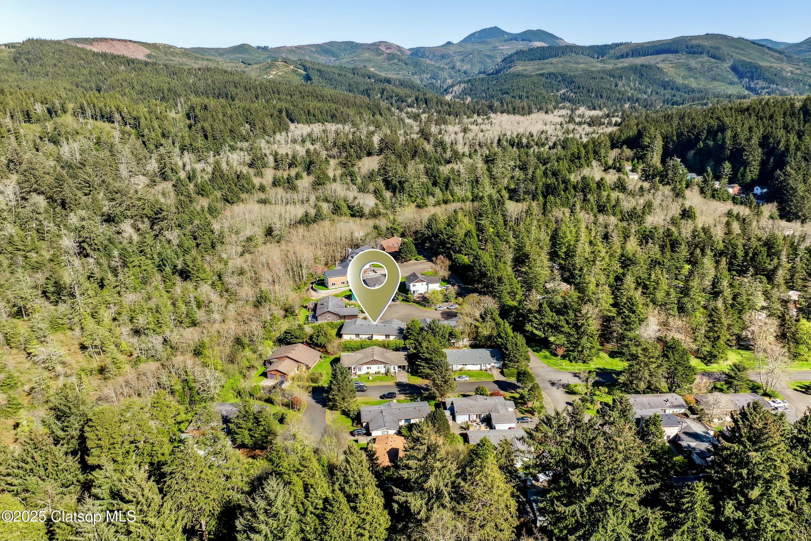 547 Vine Maple Property Photo 35