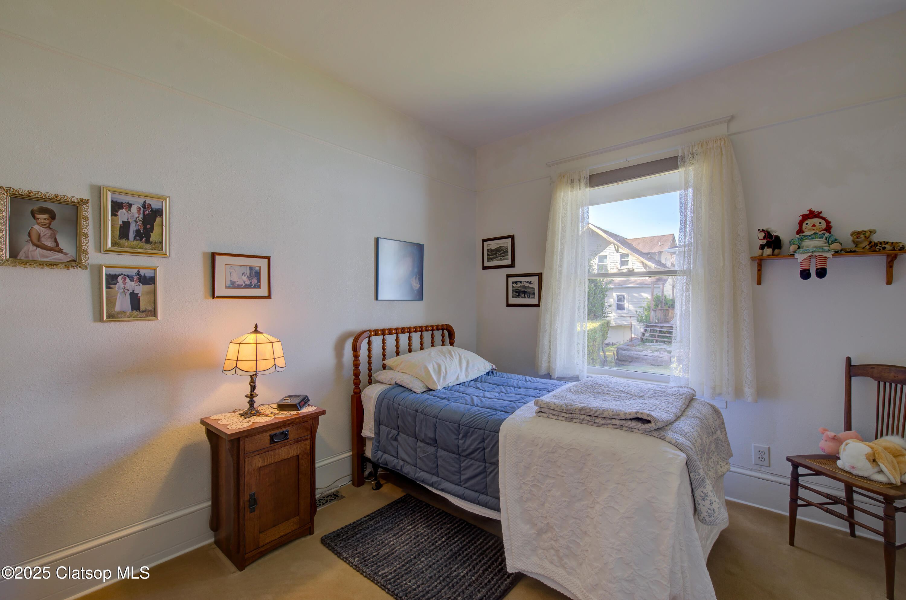 884 Niagara Avenue Property Photo 20