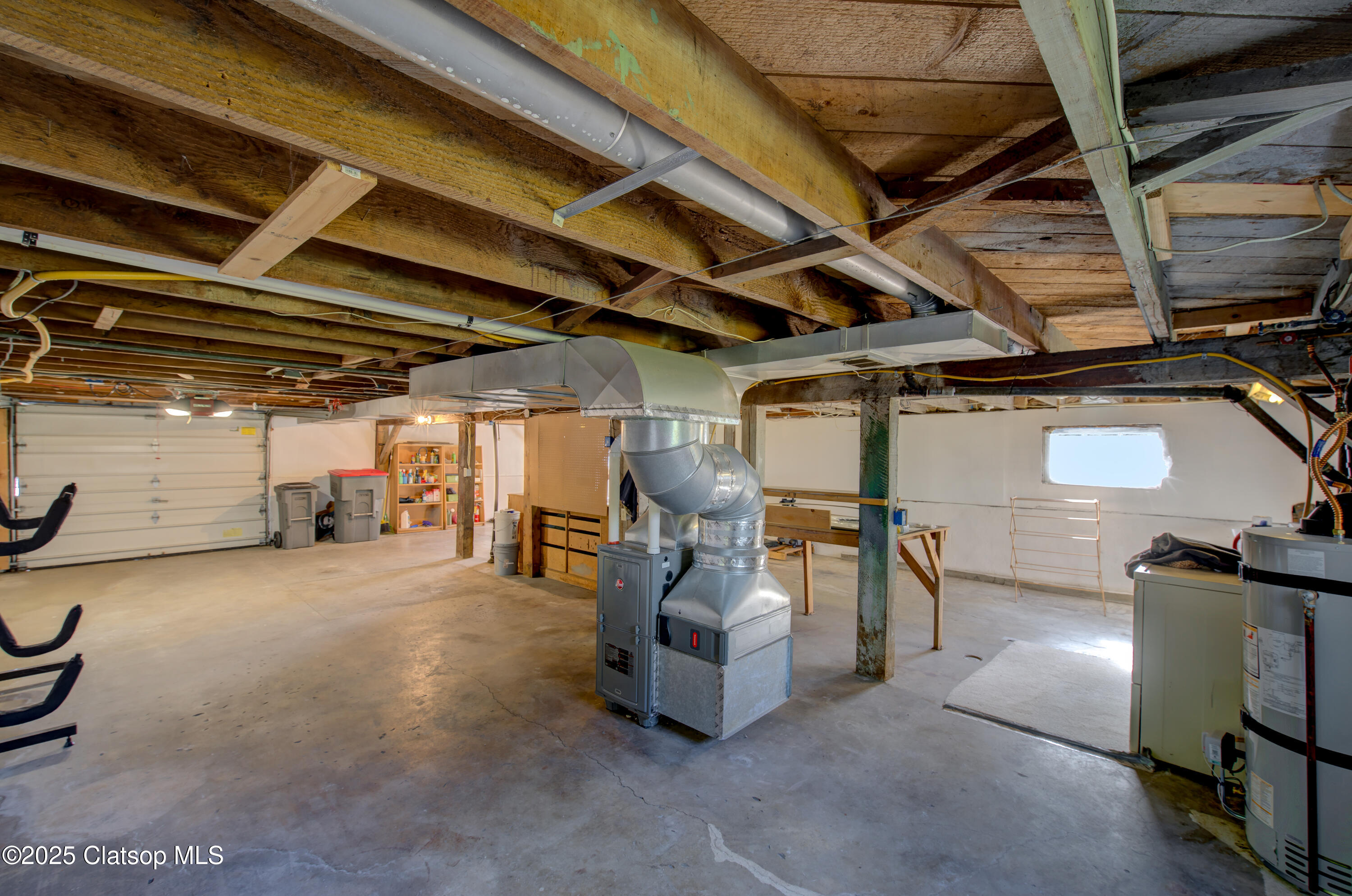 884 Niagara Avenue Property Photo 36