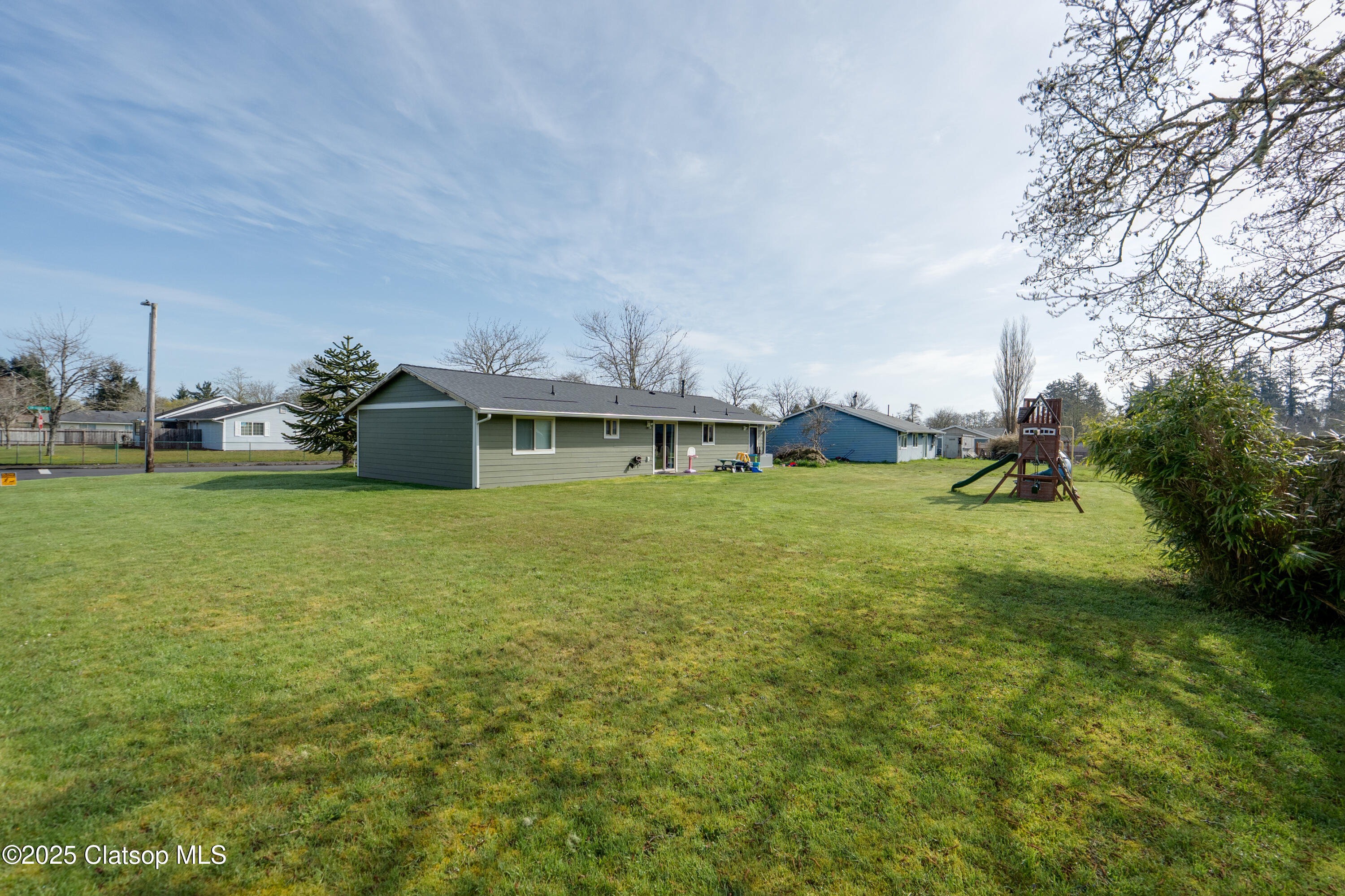 582 Sw Harbor Place Property Photo 18