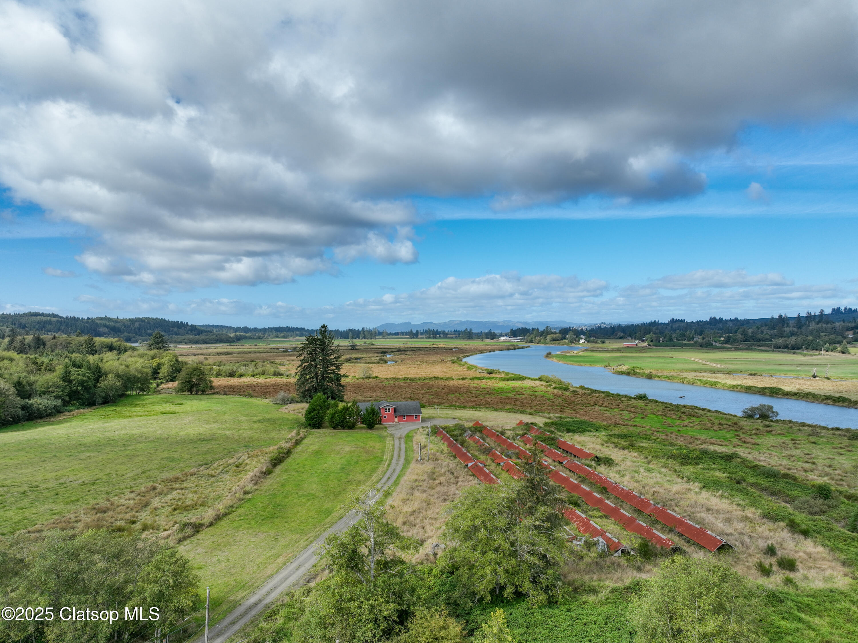 90713 Fort Clatsop Road Property Photo 4