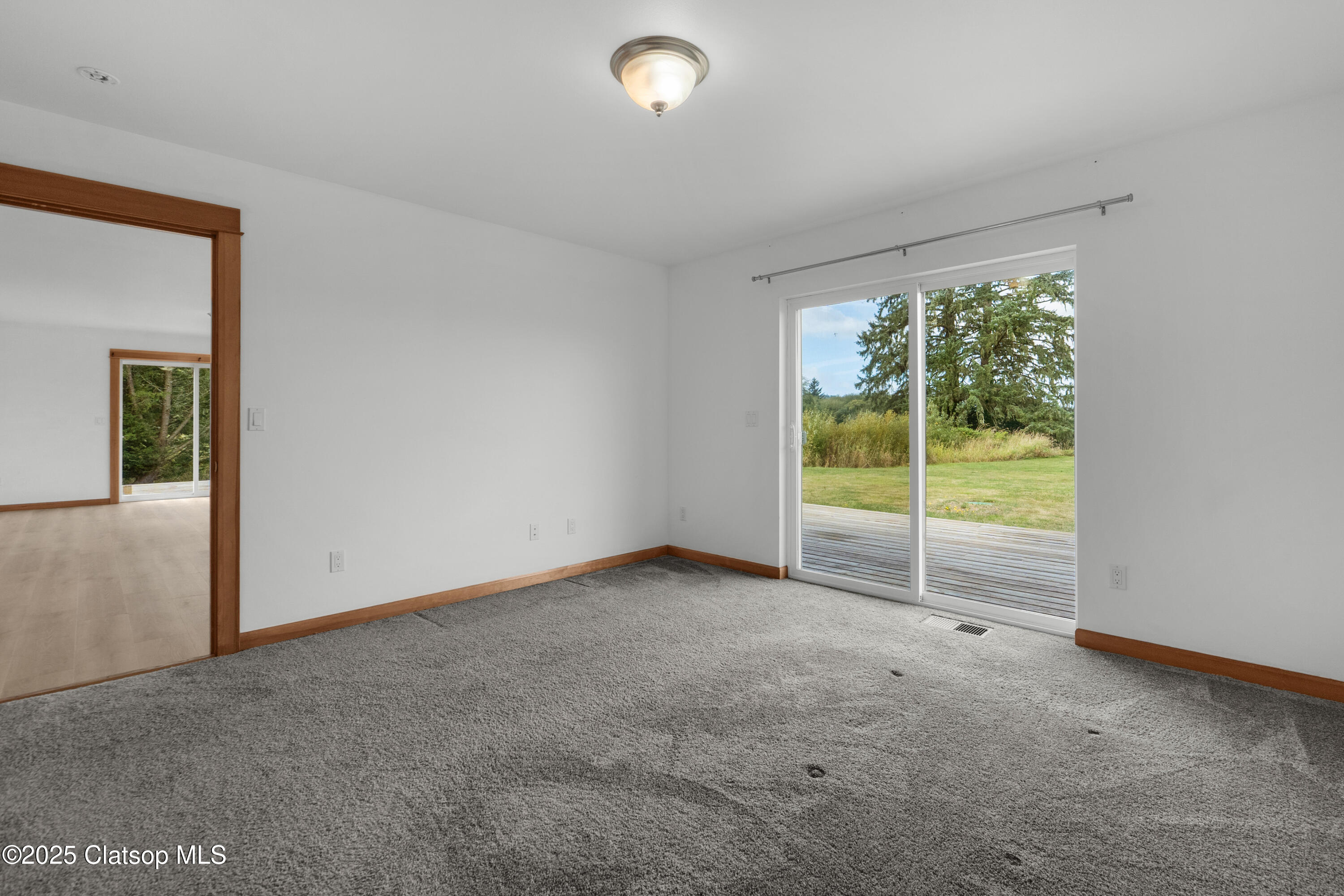 90713 Fort Clatsop Road Property Photo 9