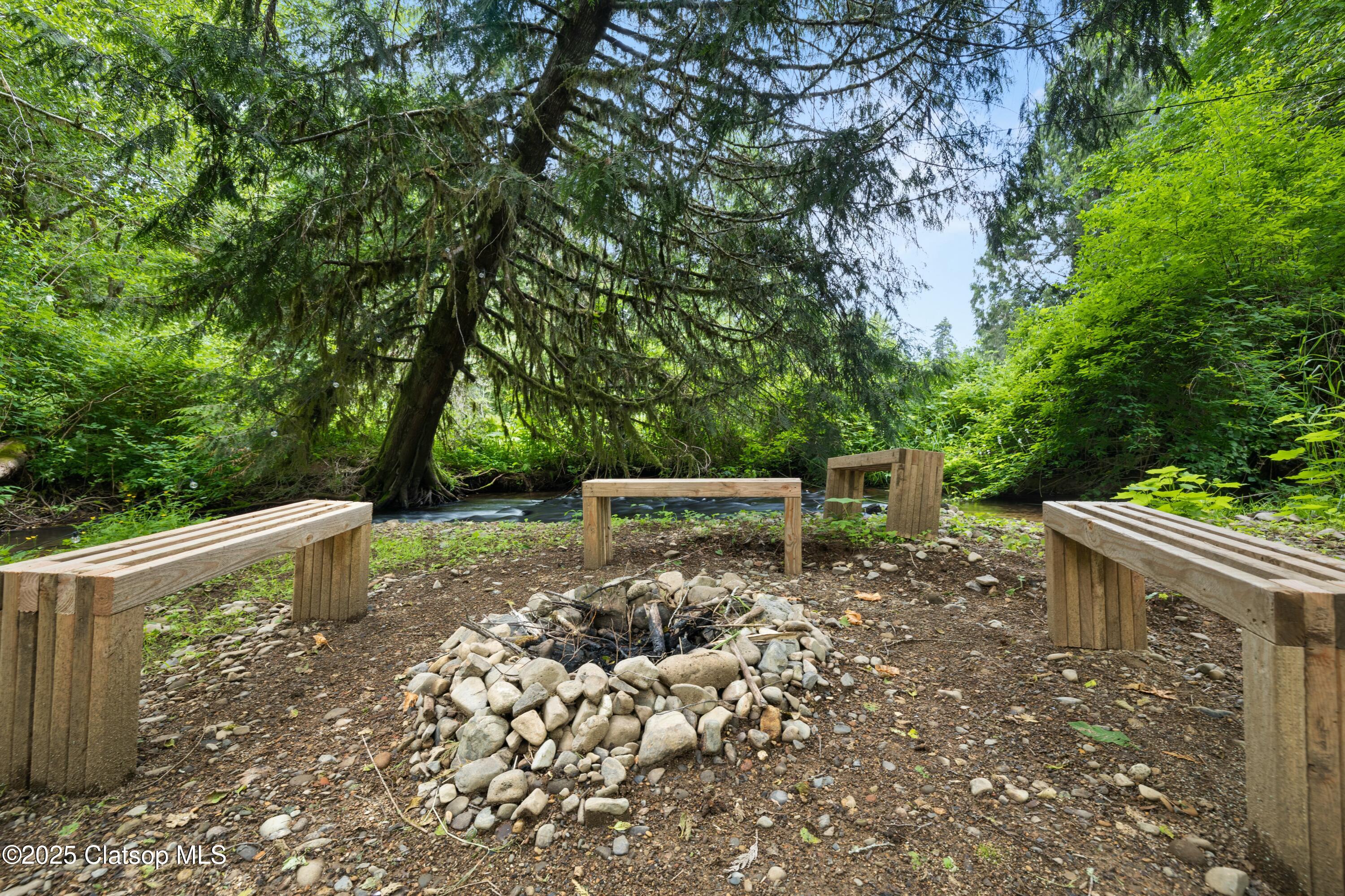 82339 Maple Road Property Photo 4