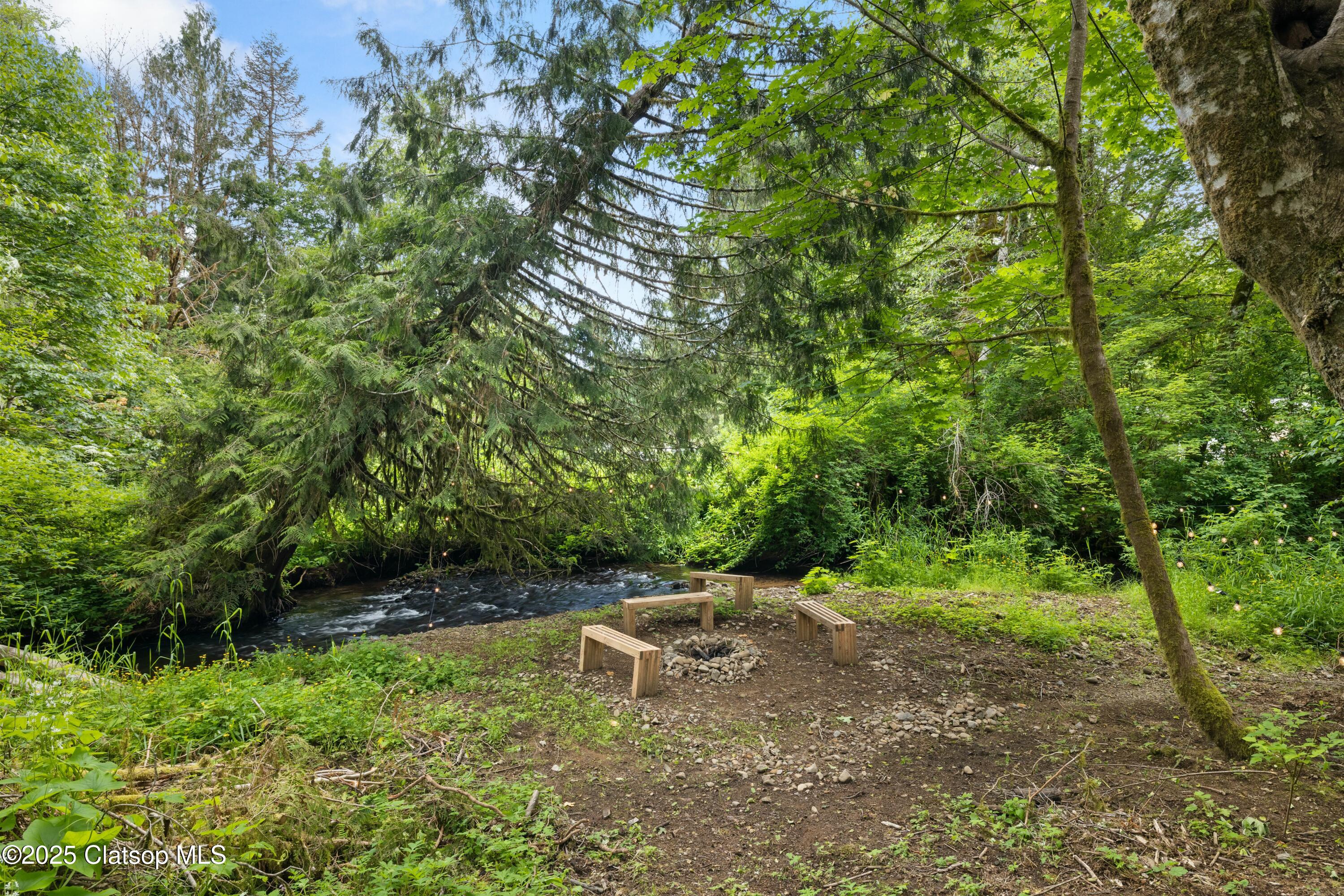 82339 Maple Road Property Photo 5