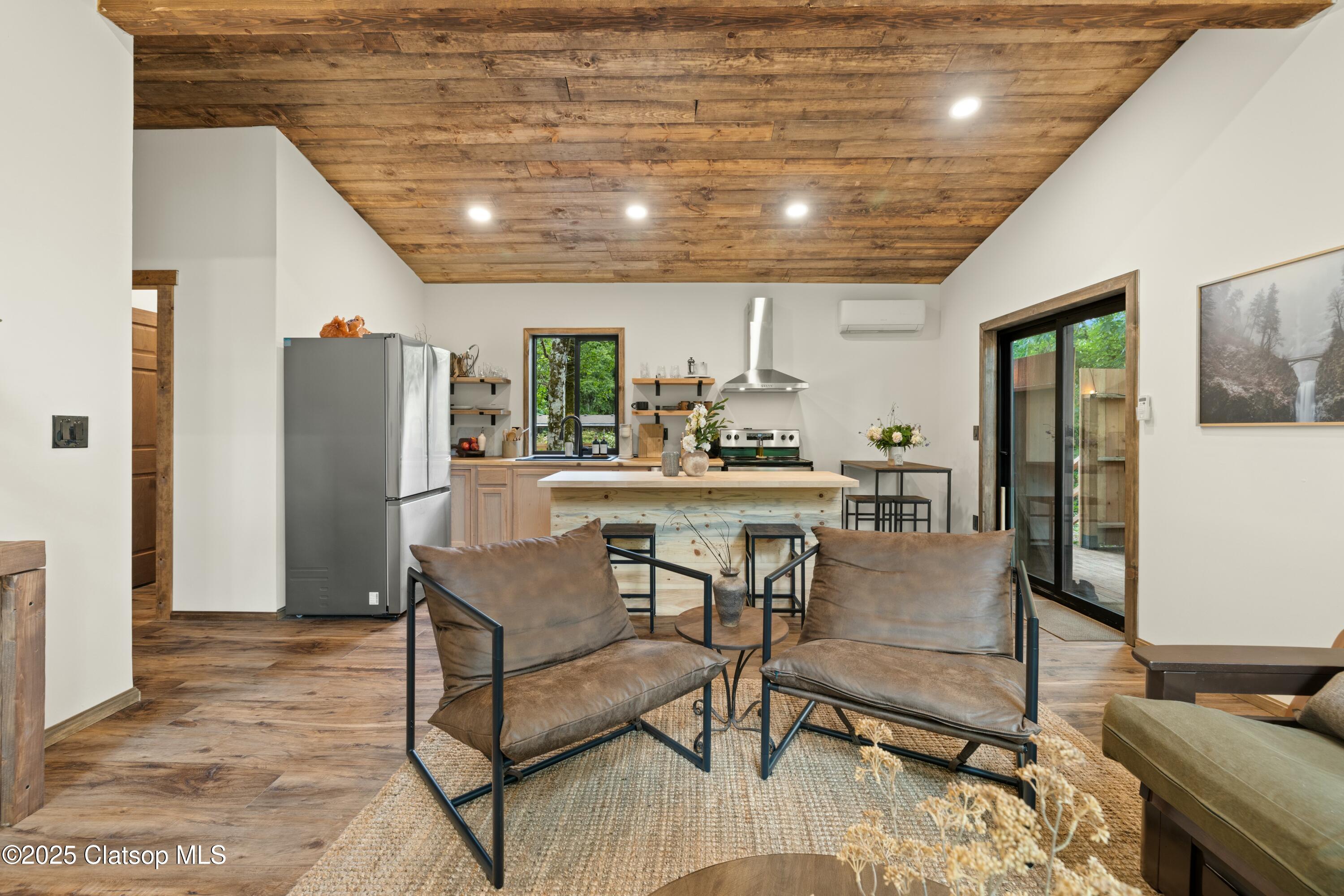 82339 Maple Road Property Photo 9