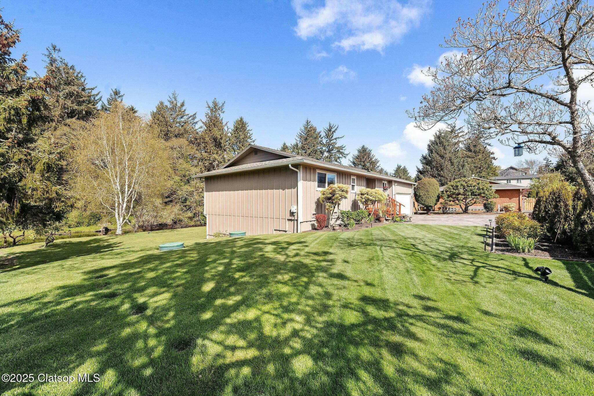 294 Woodland Avenue Property Photo 4