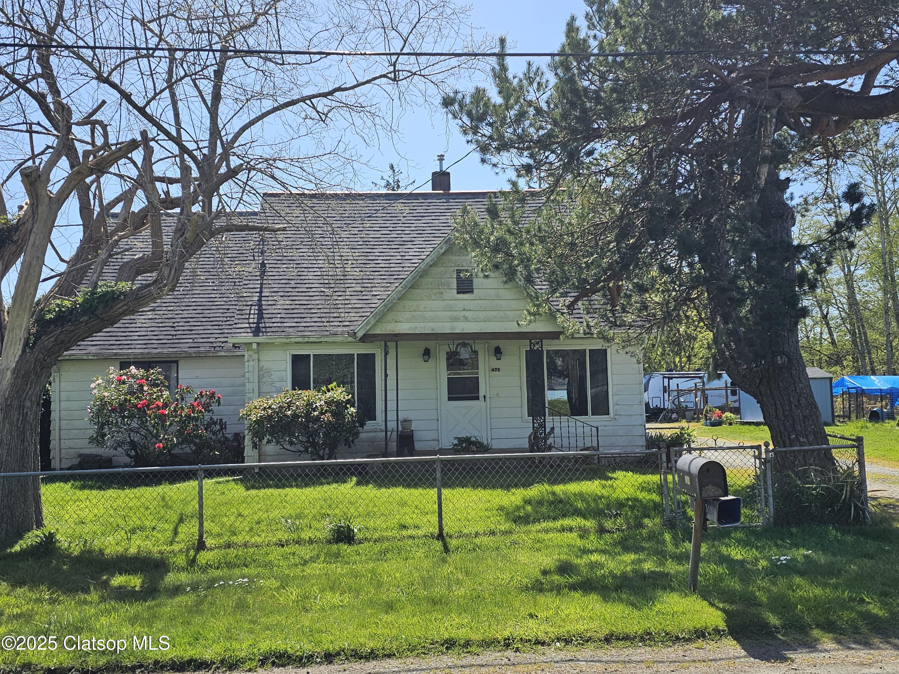 472 7th Avenue Property Photo