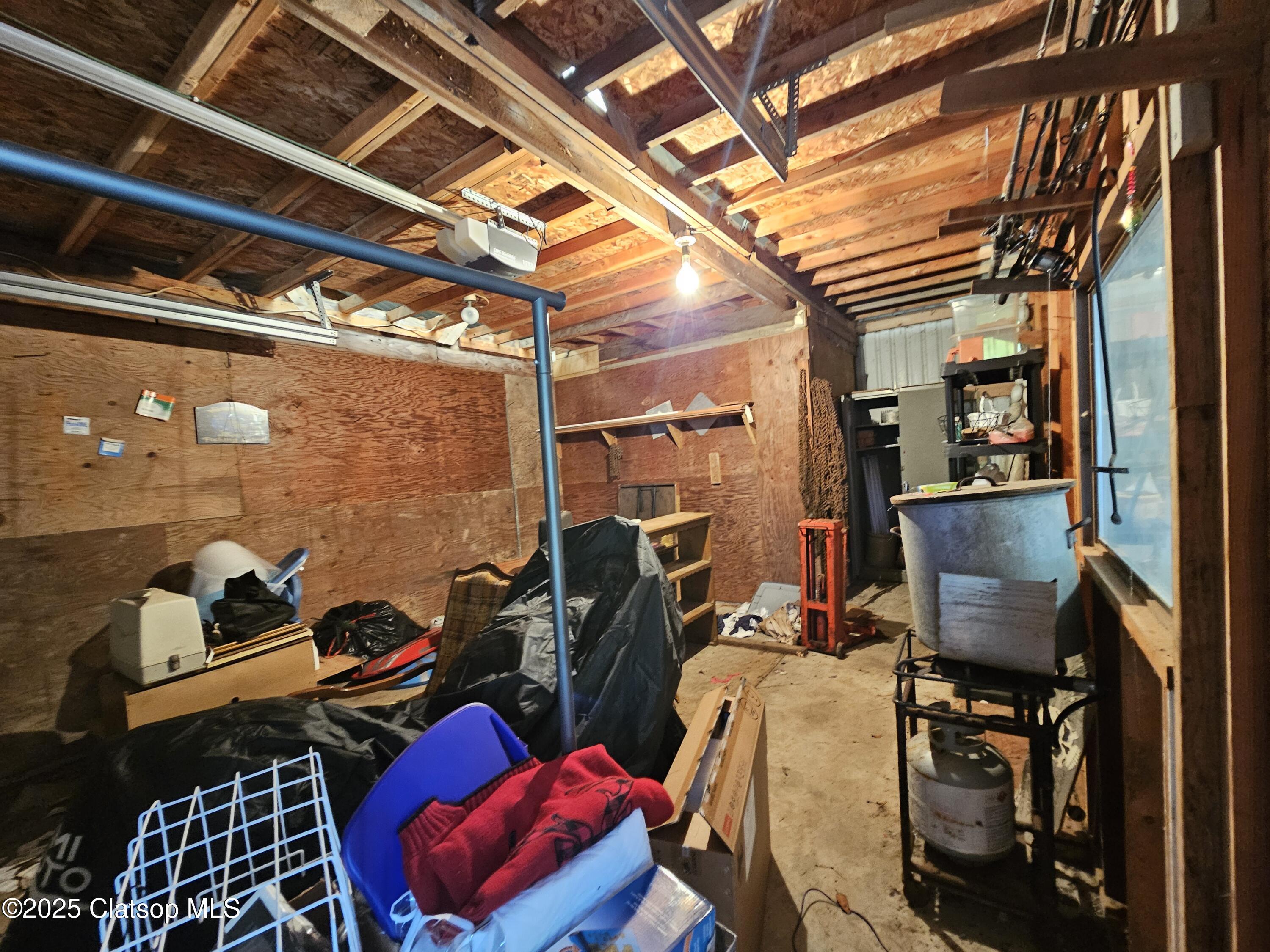 472 7th Avenue Property Photo 12
