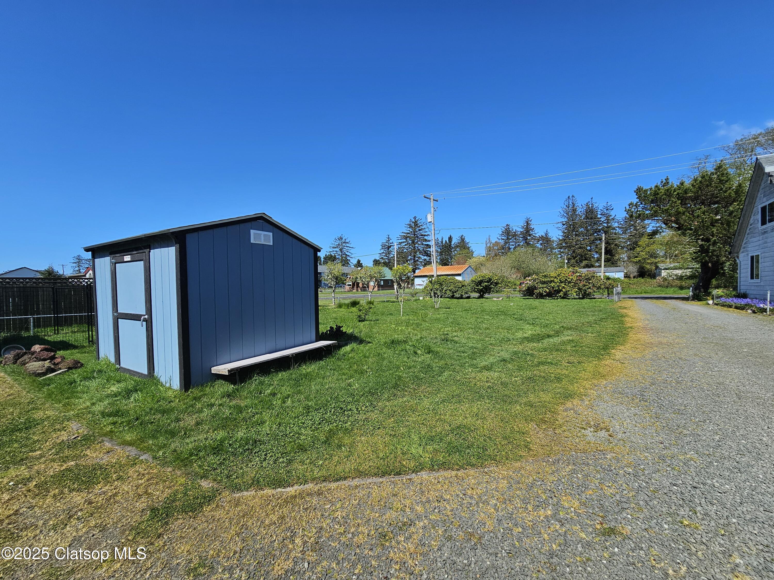 472 7th Avenue Property Photo 16