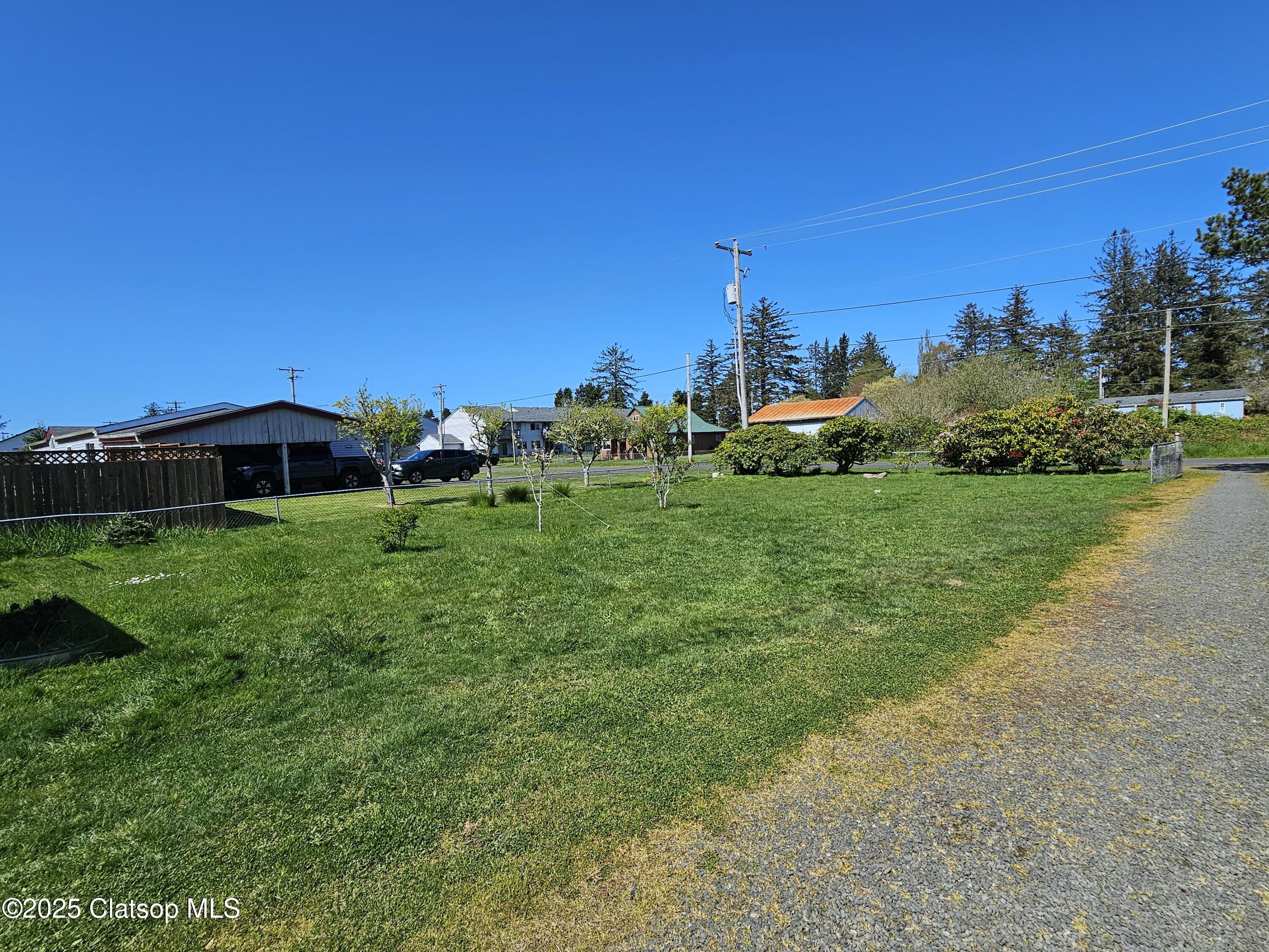 472 7th Avenue Property Photo 17