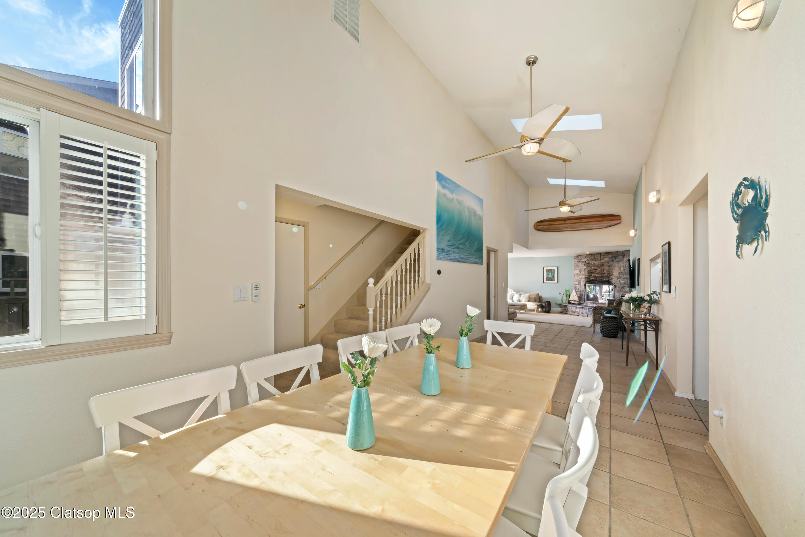 116 W Watts Way Property Photo 16