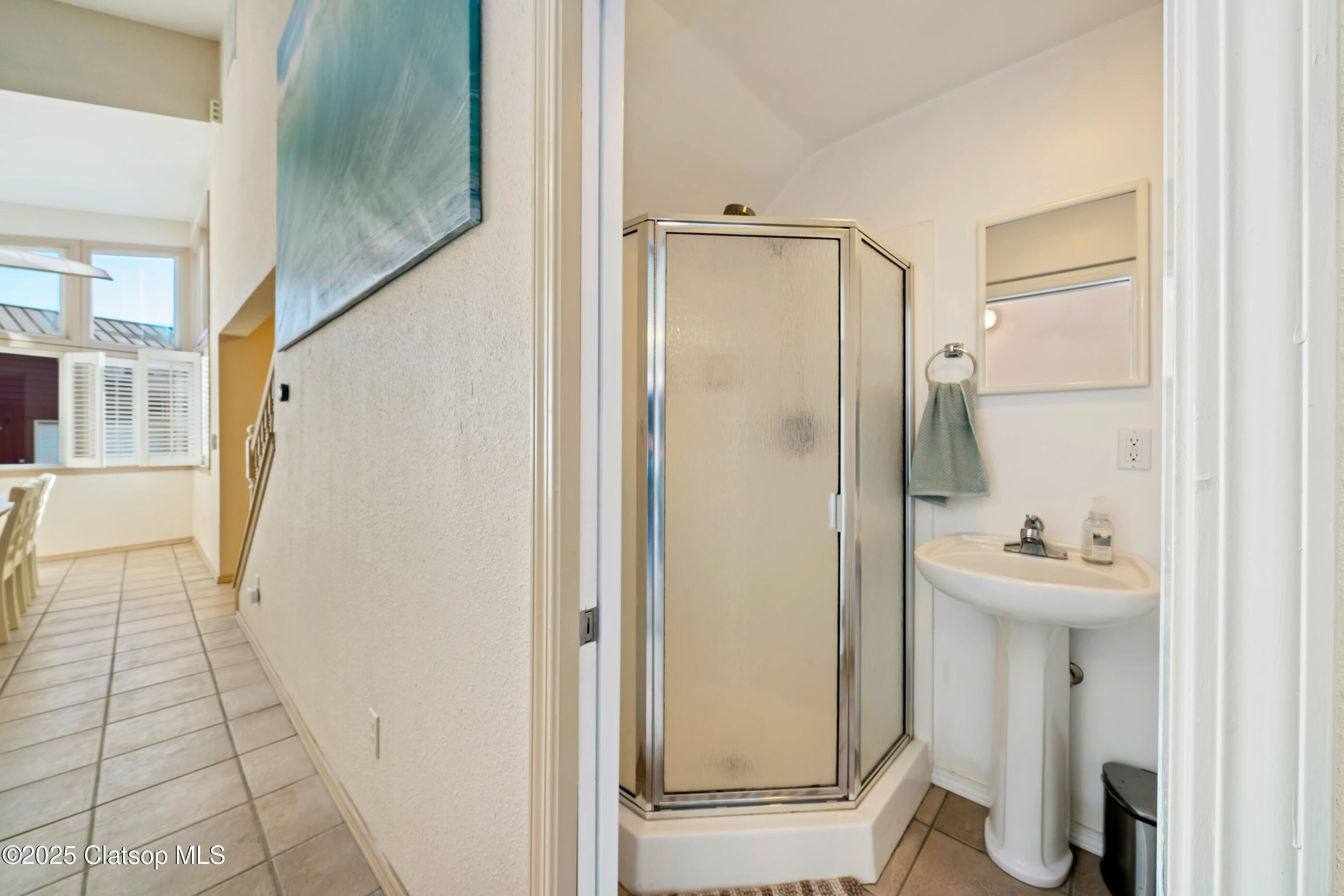 116 W Watts Way Property Photo 19