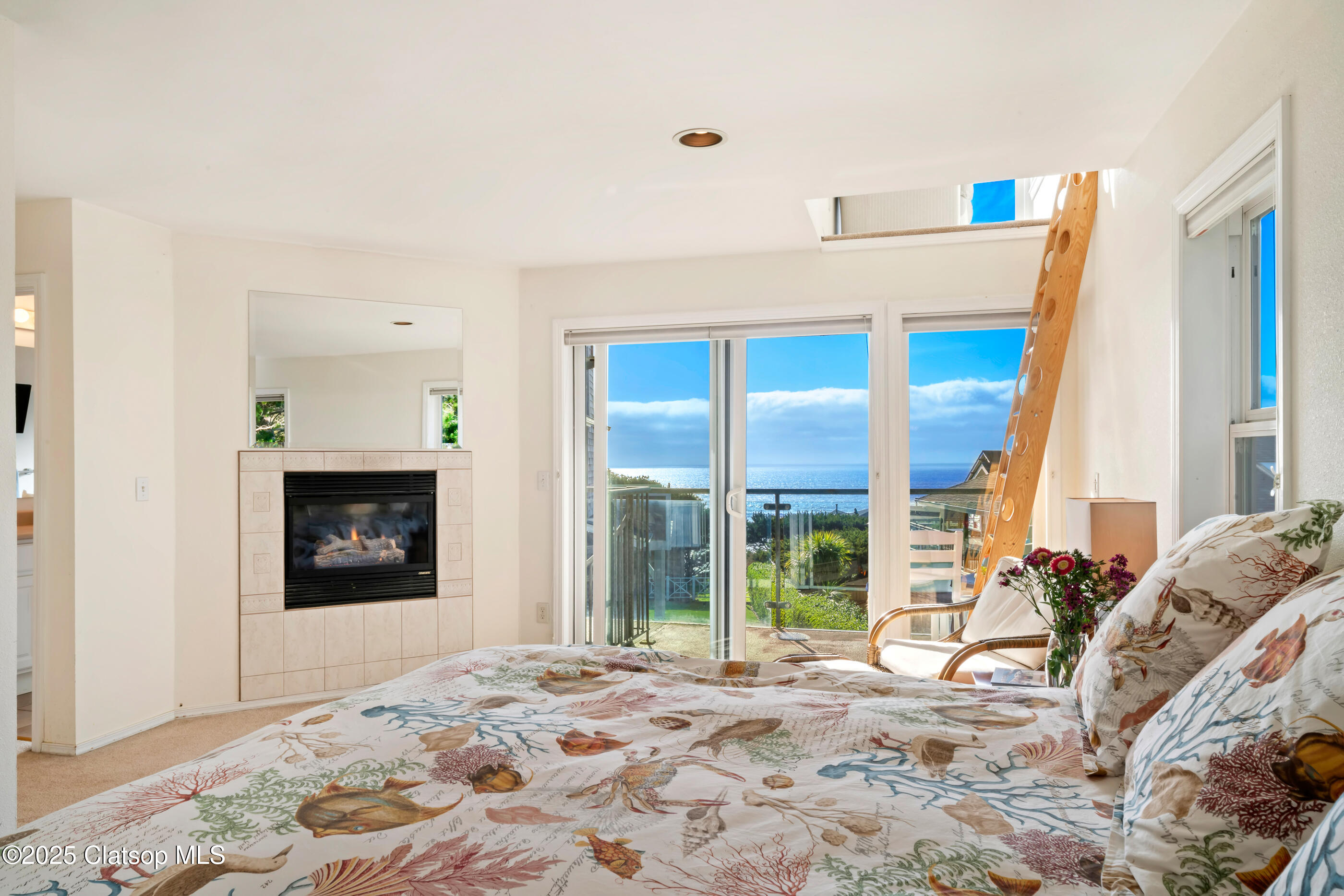 116 W Watts Way Property Photo 26