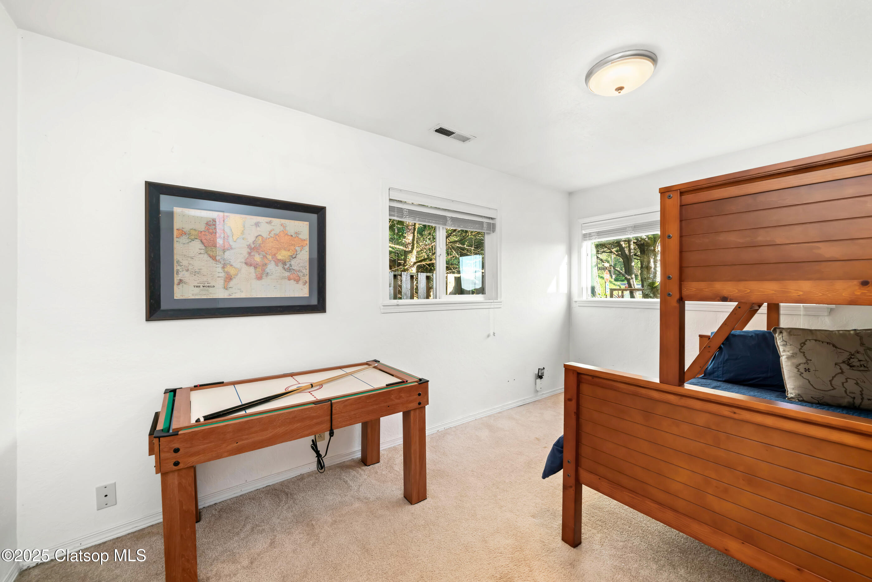 116 W Watts Way Property Photo 39