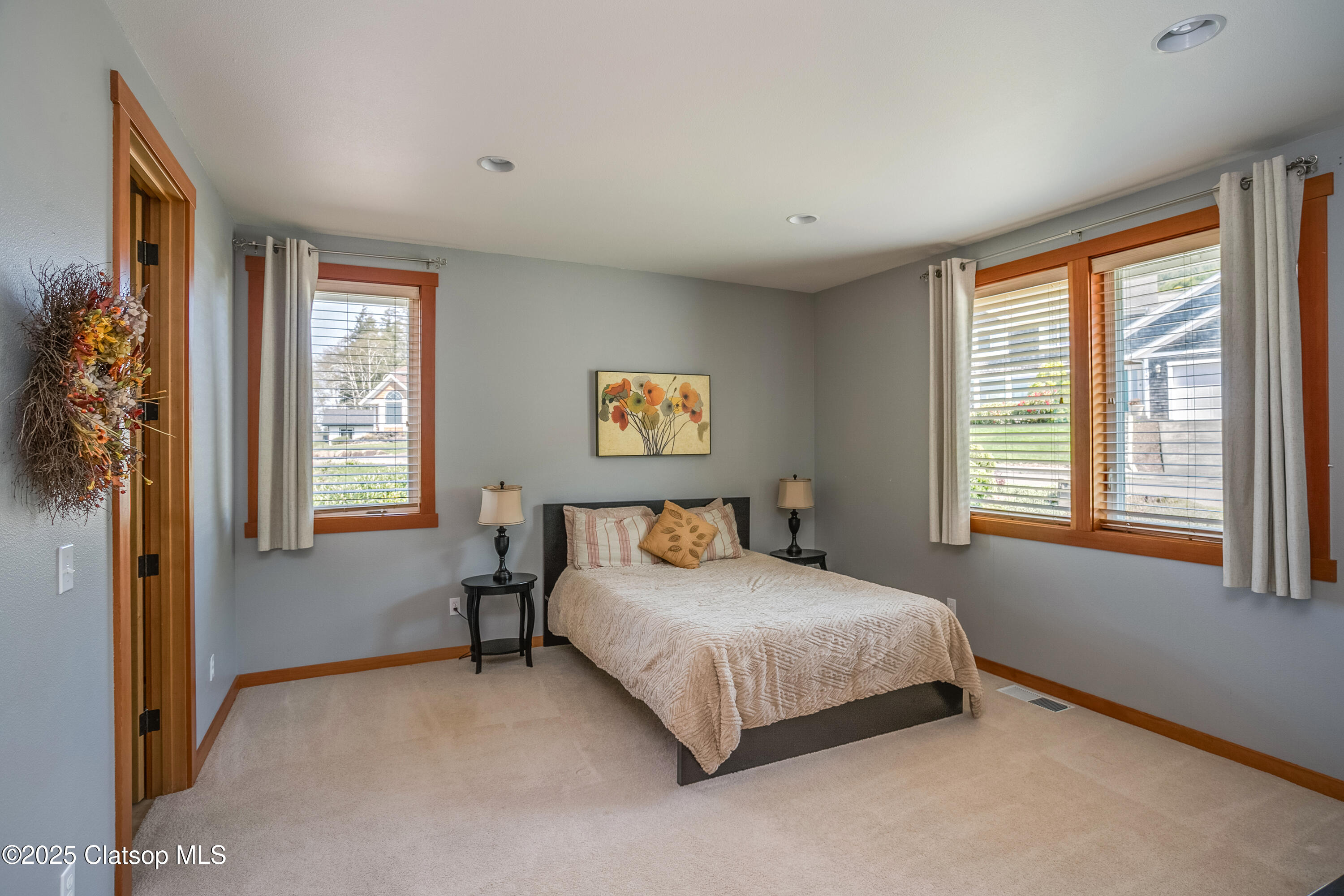 2165 Skyline Drive Property Photo 7