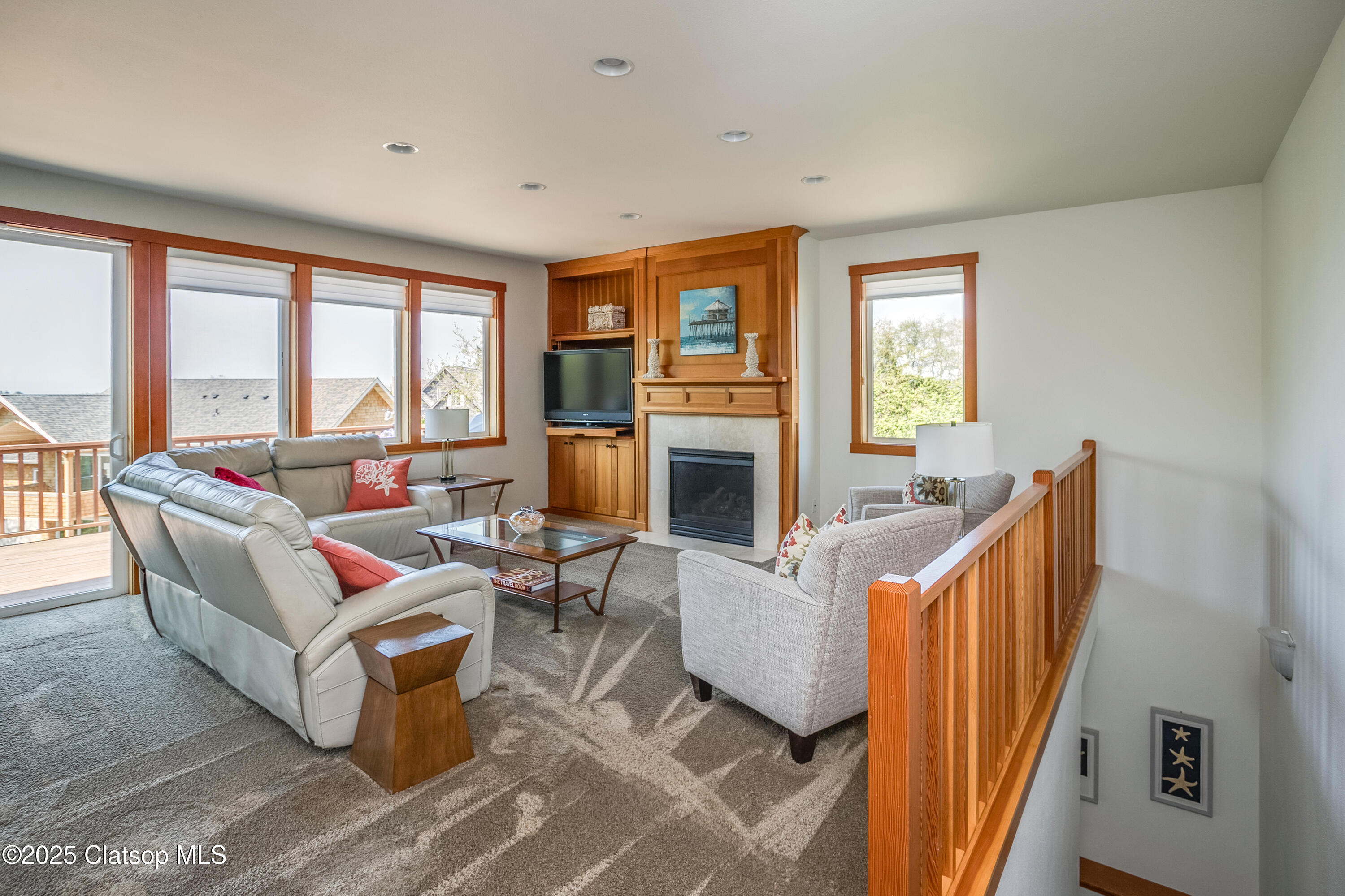 2165 Skyline Drive Property Photo 10