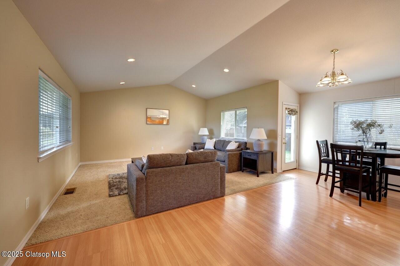 618 7th Avenue Property Photo 11