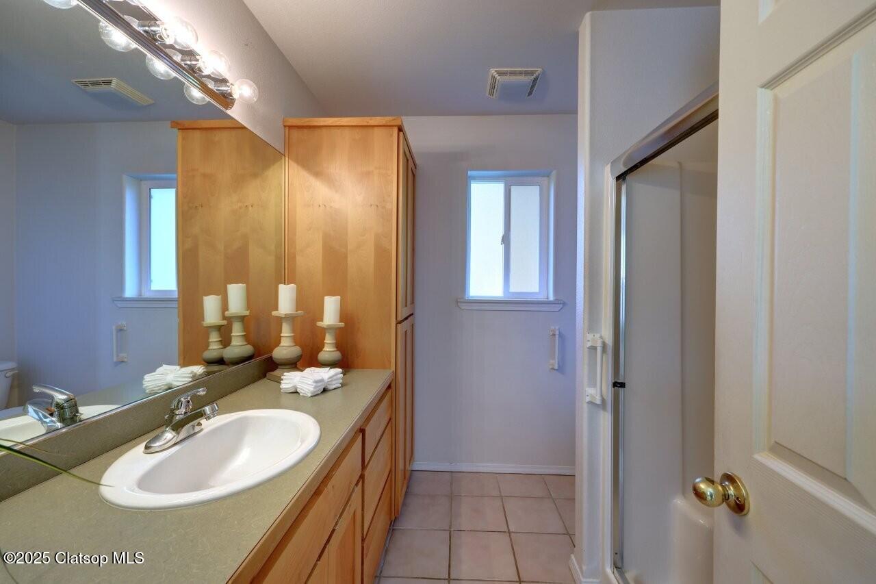618 7th Avenue Property Photo 24