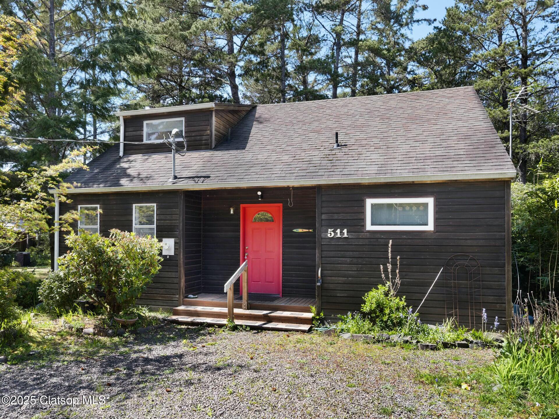 Manzanita Real Estate Listings Main Image