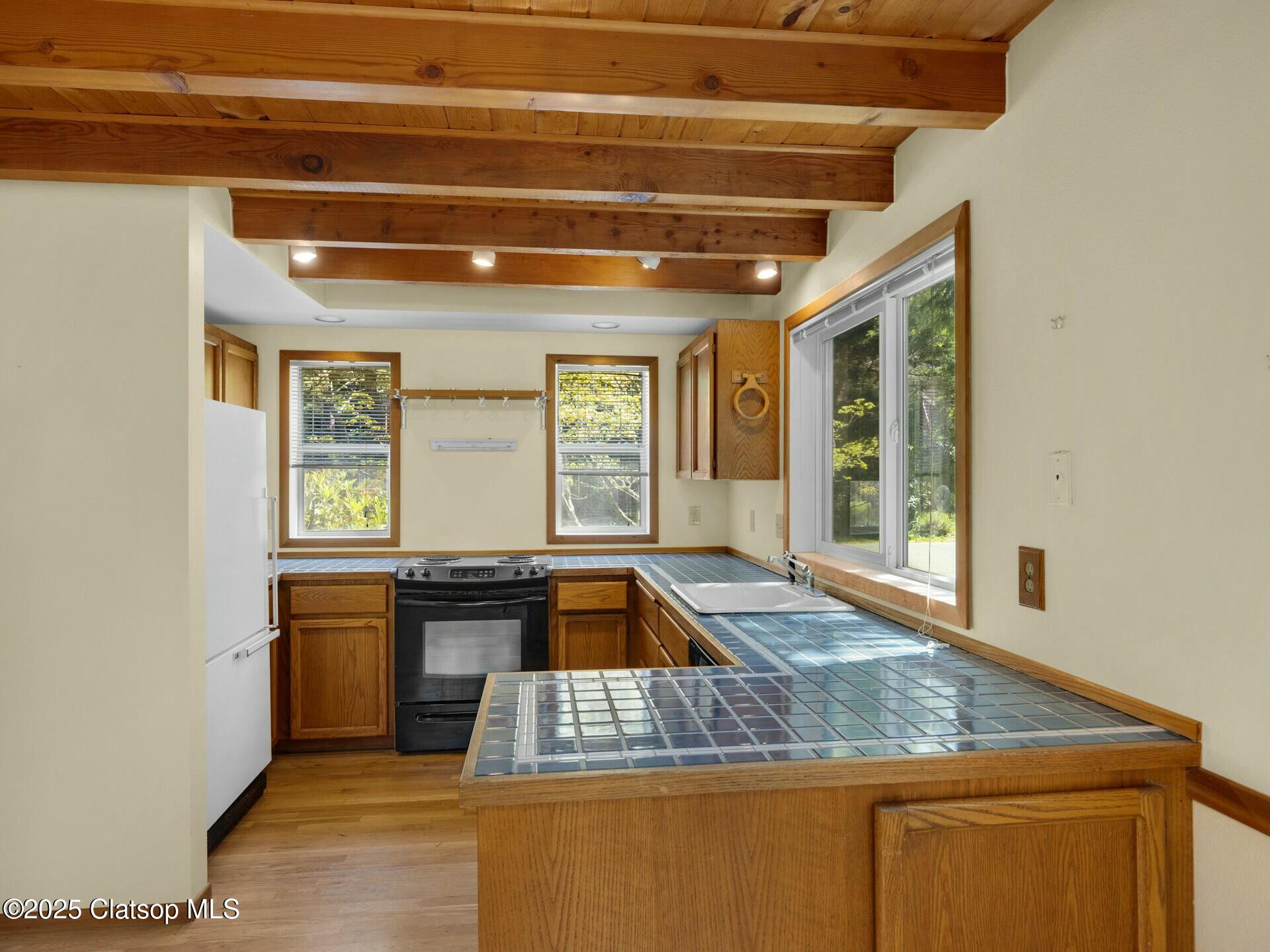 511 1st Street Property Photo 3