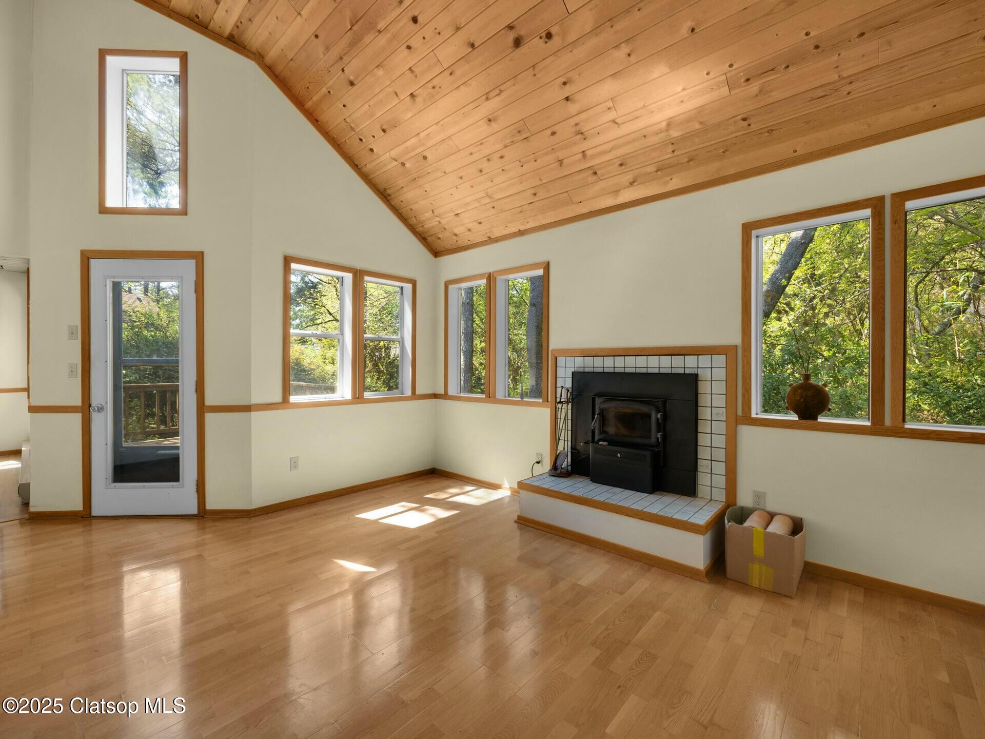 511 1st Street Property Photo 7