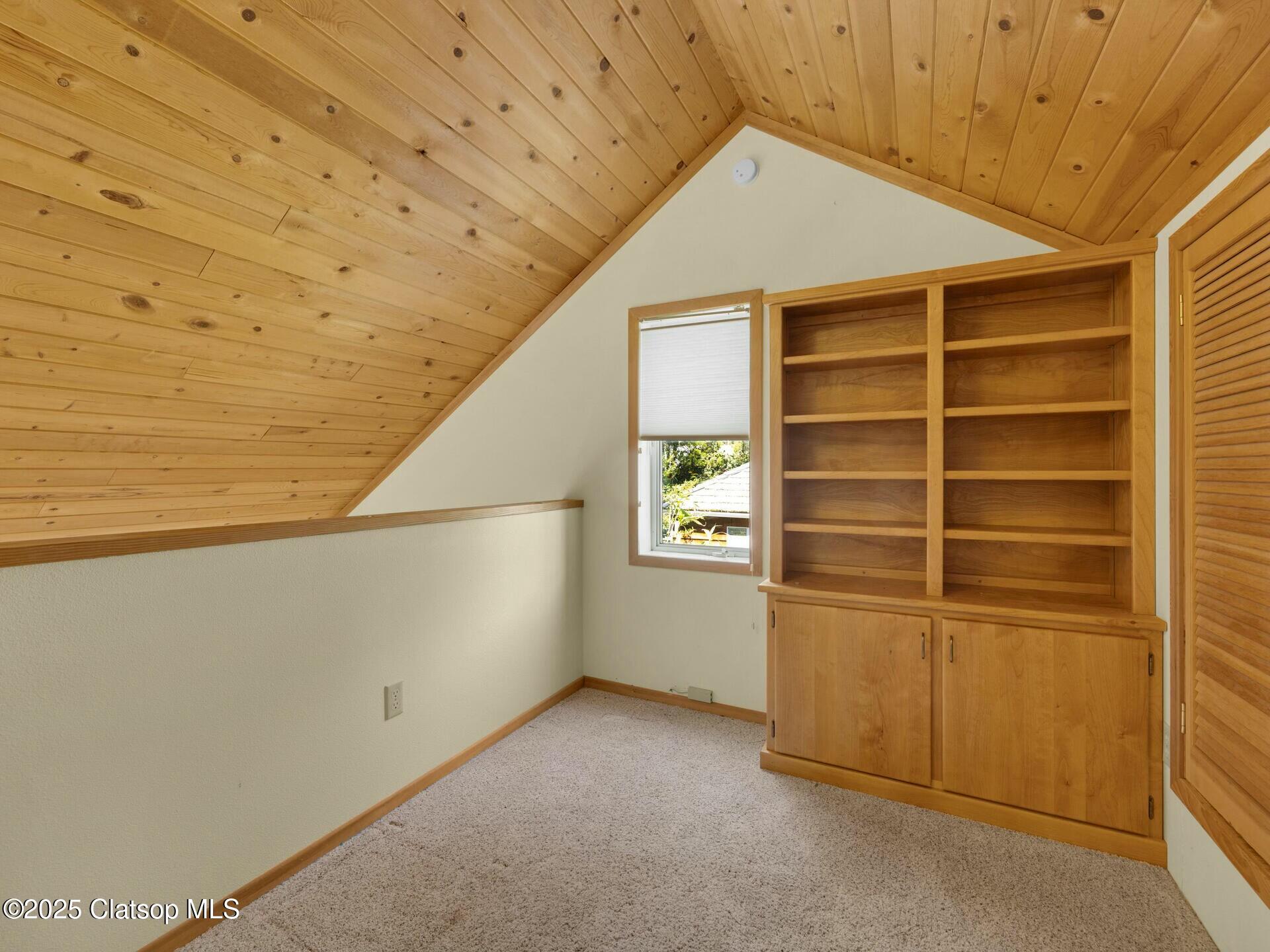 511 1st Street Property Photo 11