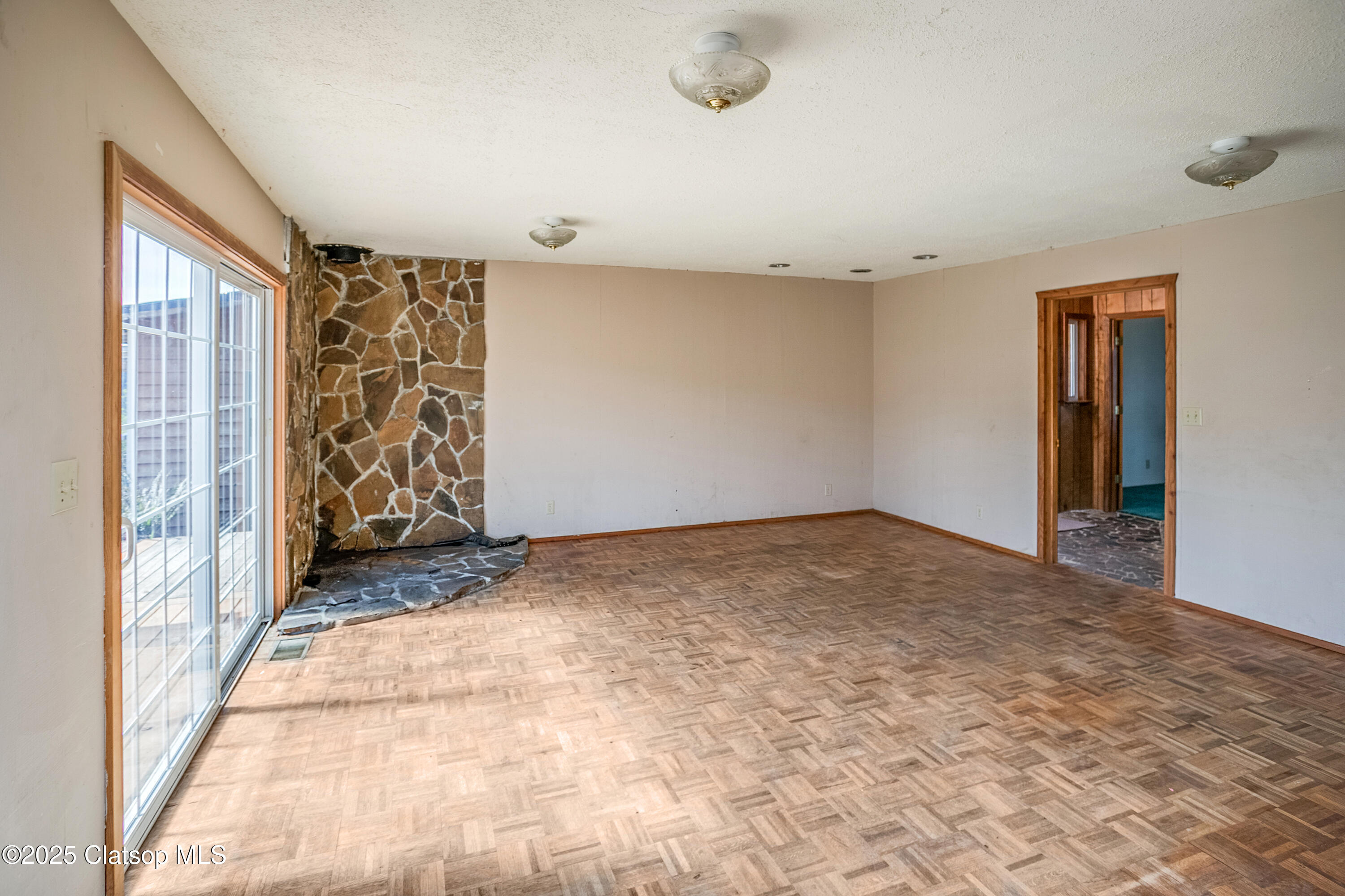 37555 Hauger Mtn Lane Property Photo 9