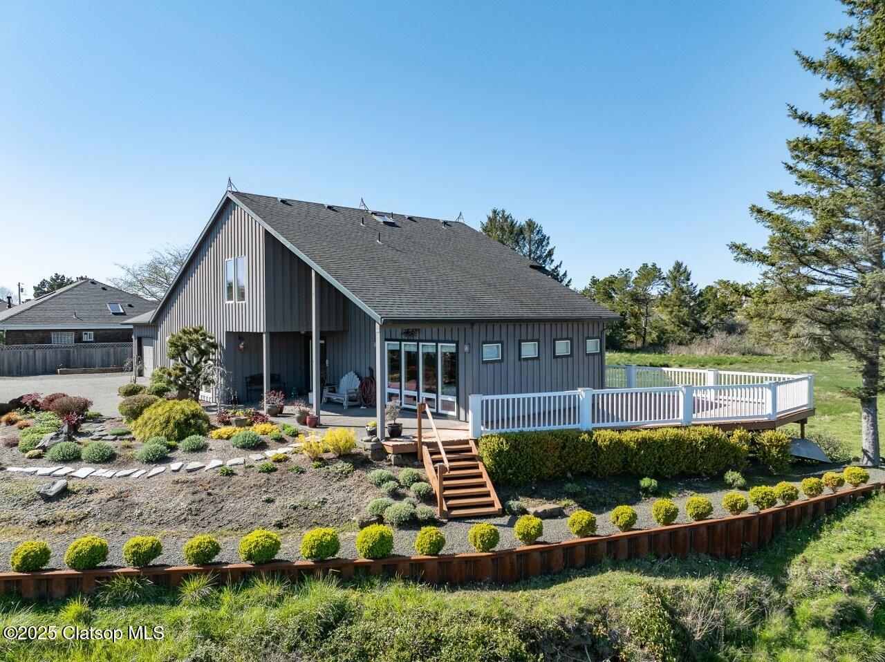500 Farrell Court Property Photo 1