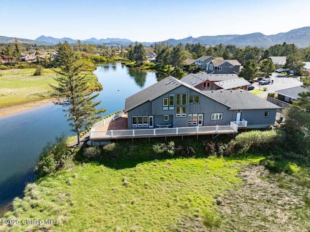500 Farrell Court Property Photo 2