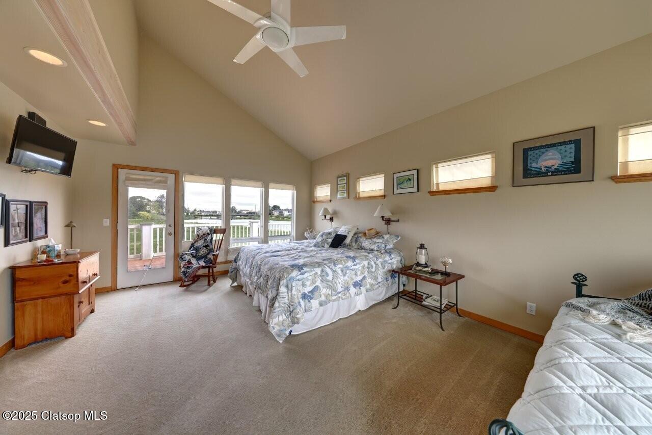 500 Farrell Court Property Photo 20