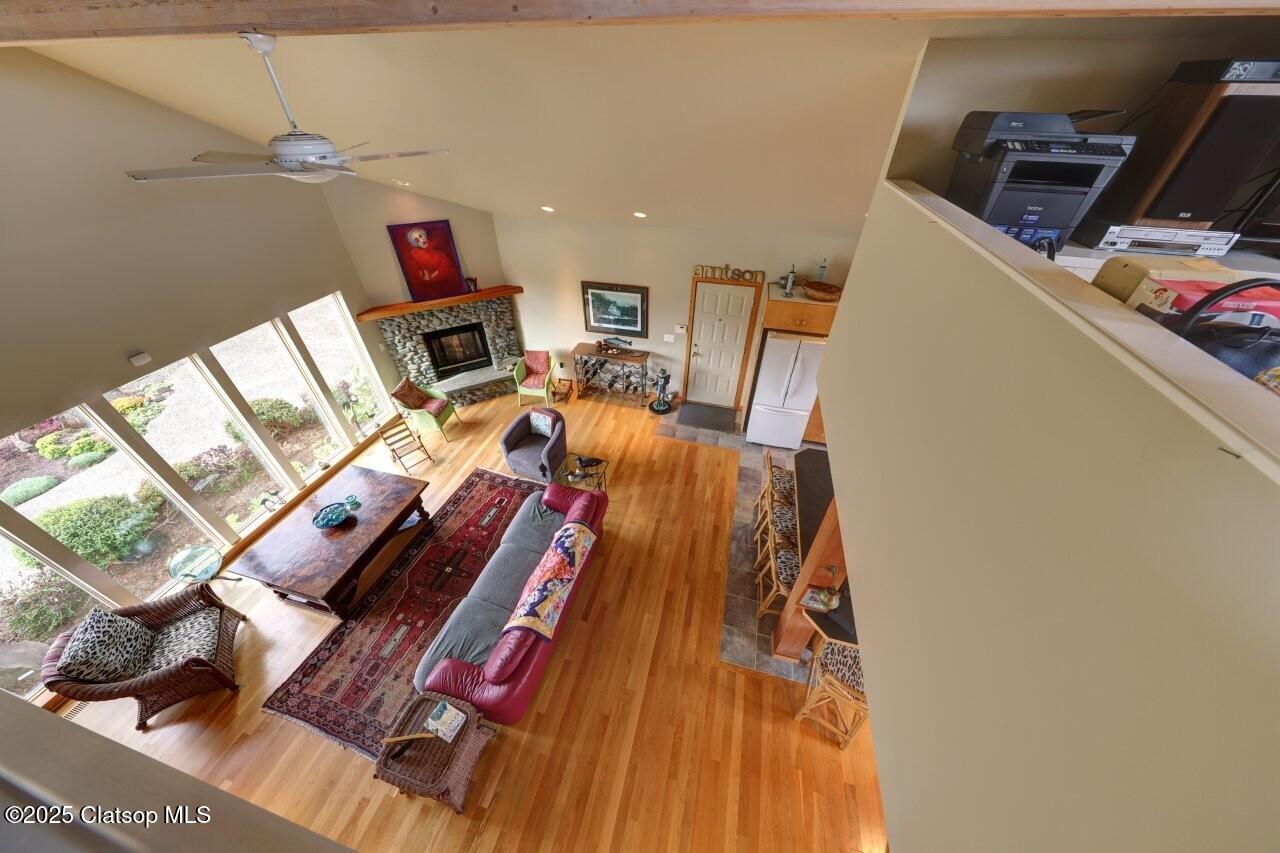 500 Farrell Court Property Photo 24