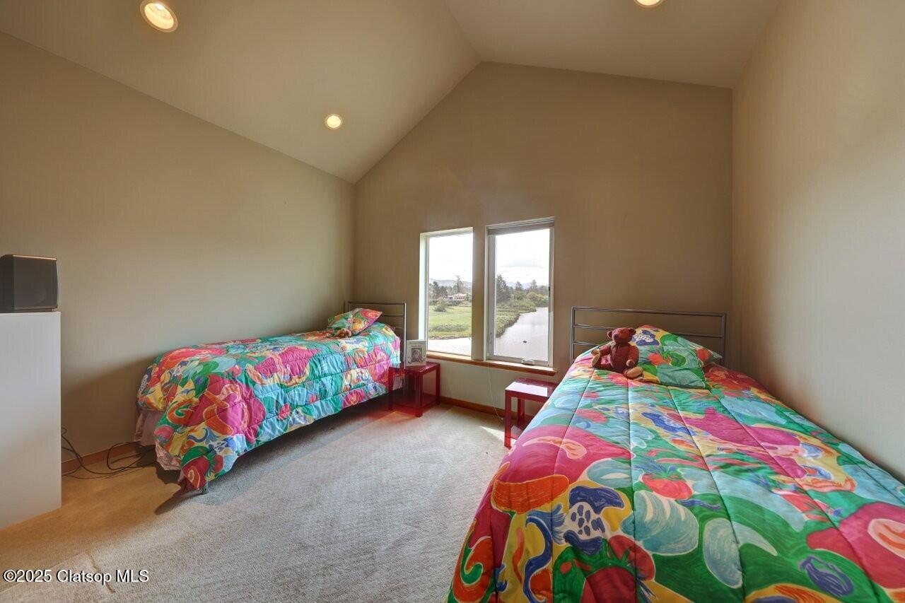 500 Farrell Court Property Photo 26