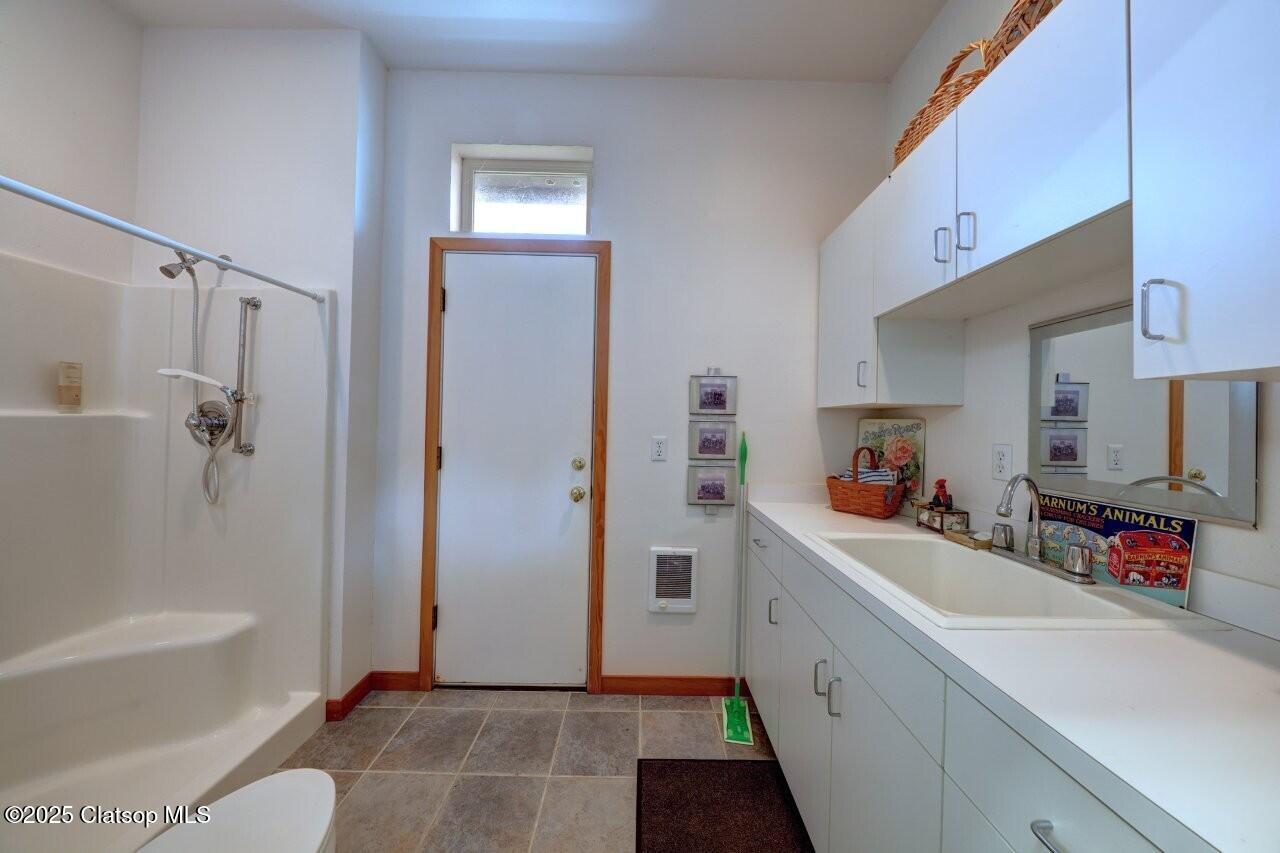 500 Farrell Court Property Photo 31