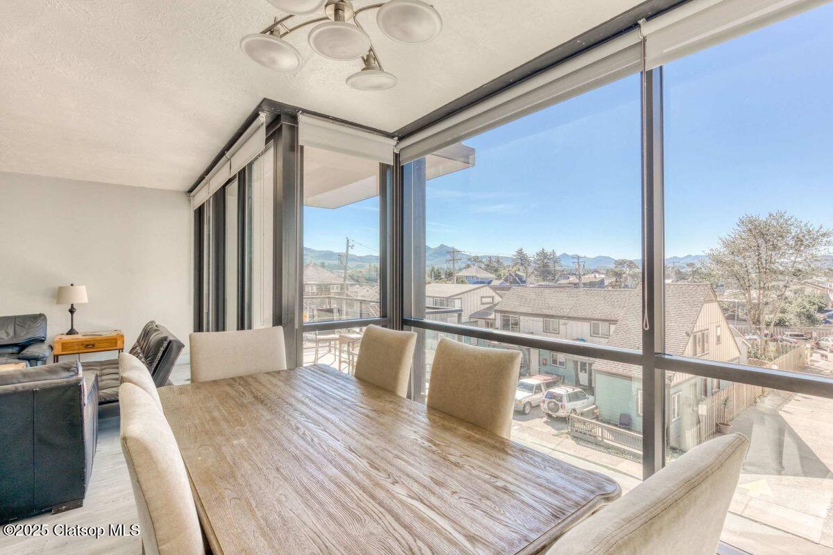 475 S Prom Property Photo 7