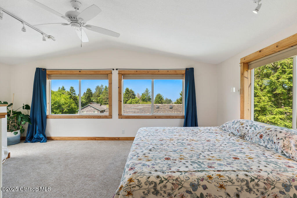 101 S Quadrant Street Property Photo 12