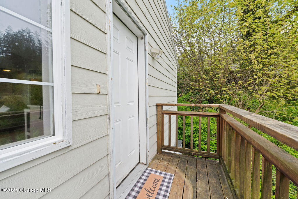 4841 Cedar Street Property Photo 6