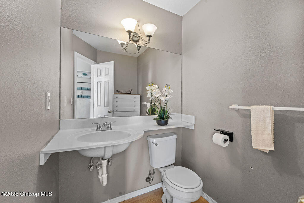 4841 Cedar Street Property Photo 14