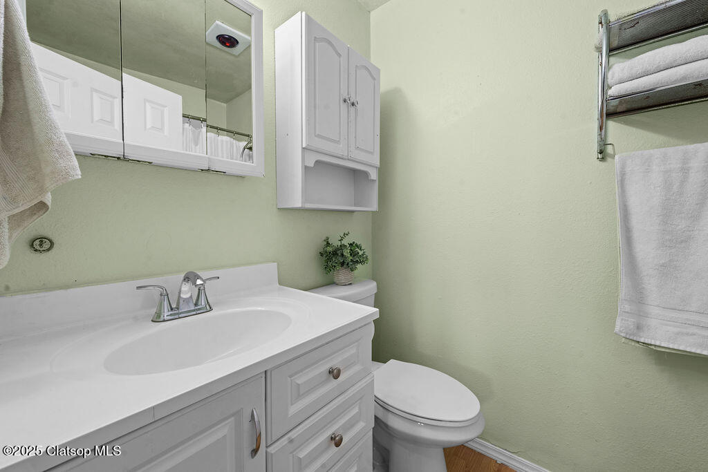 4841 Cedar Street Property Photo 17